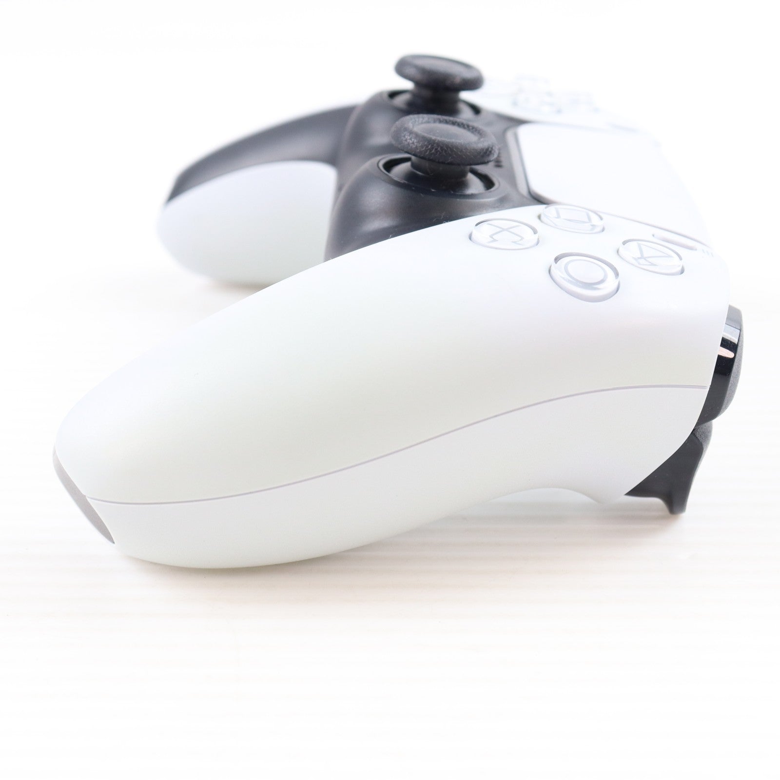 【中古即納】[PS5] (本体) PlayStation 5(プレイステーション5) slimモデル(スリムモデル) SIE(CFI-2000A01)(20231110)