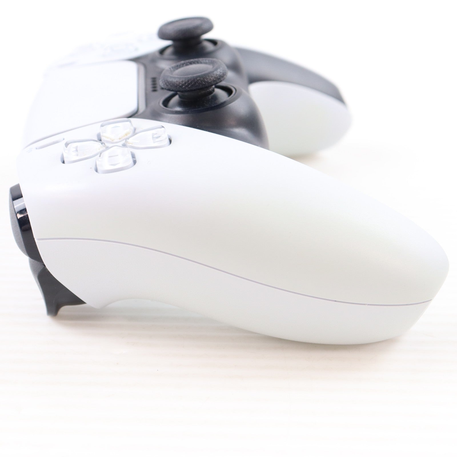 【中古即納】[PS5] (本体) PlayStation 5(プレイステーション5) slimモデル(スリムモデル) SIE(CFI-2000A01)(20231110)