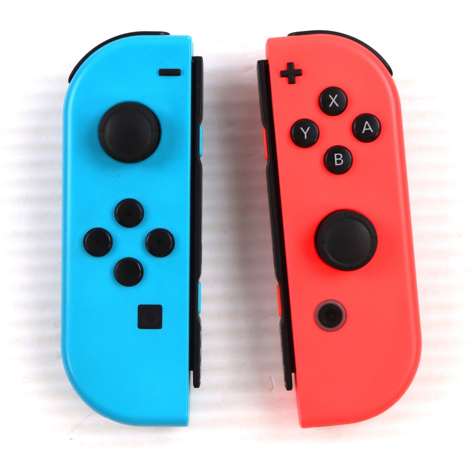 【中古即納】[Switch] (本体) Nintendo Switch(ニンテンドースイッチ) 有機ELモデル Joy-Con(L) ネオンブルー/R ネオンレッド 任天堂(HEG-S-KABAA)(20211008)