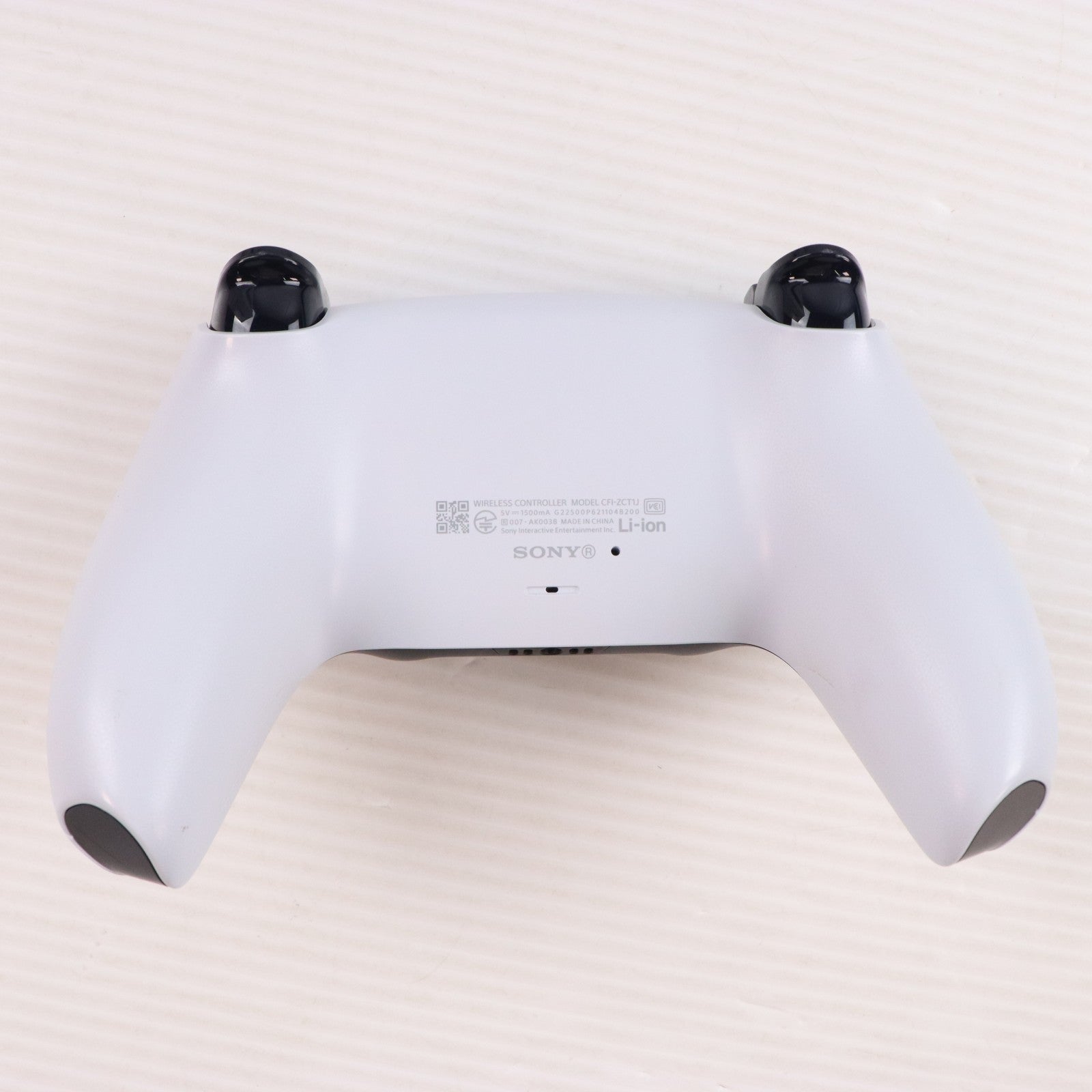 【中古即納】[PS5] (本体) PlayStation 5(プレイステーション5) SIE(CFI-1100A01)(20210824)