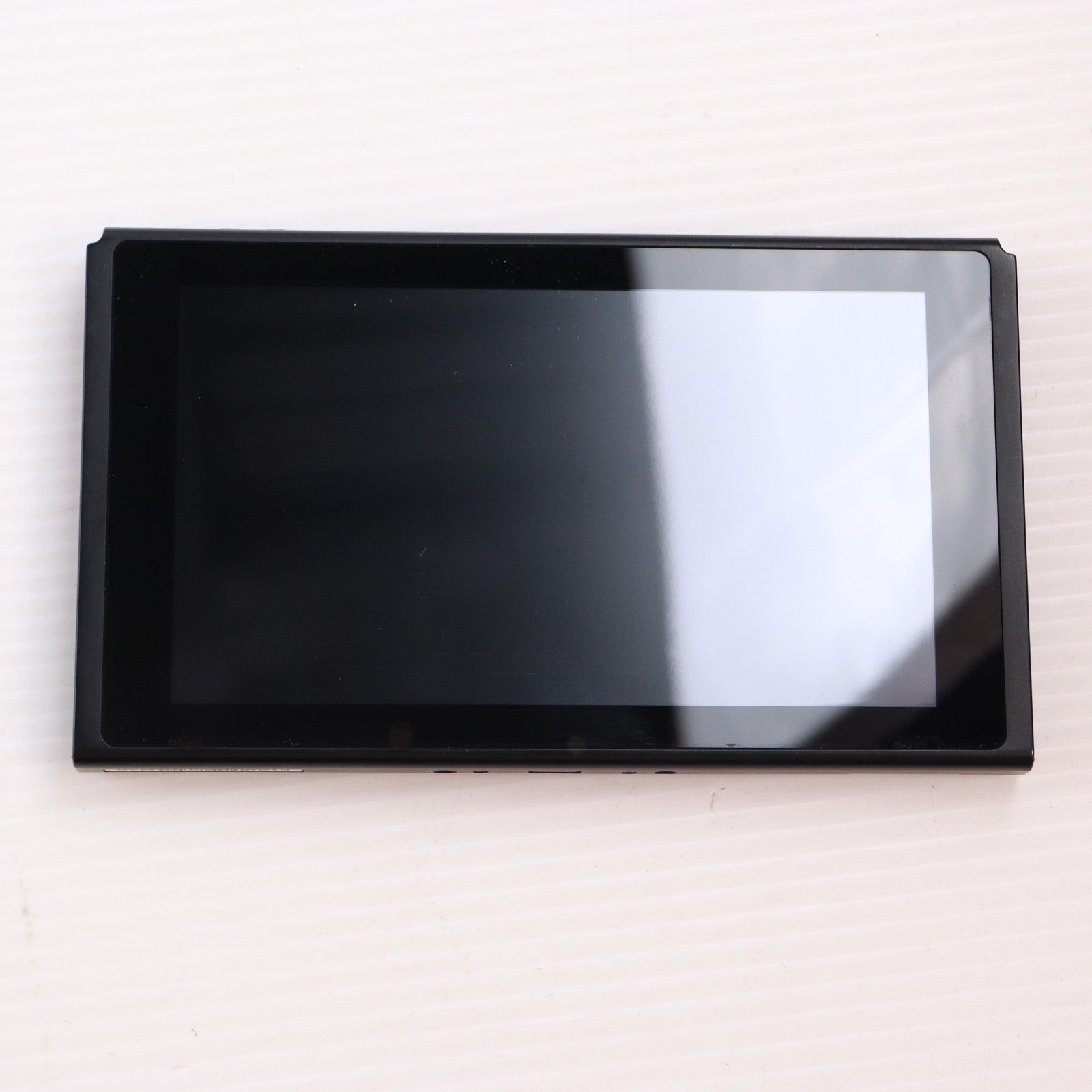 【中古即納】[Switch] (本体) Nintendo Switch(ニンテンドースイッチ) 有機ELモデル Joy-Con(L) ネオンブルー/R ネオンレッド 任天堂(HEG-S-KABAA)(20211008)