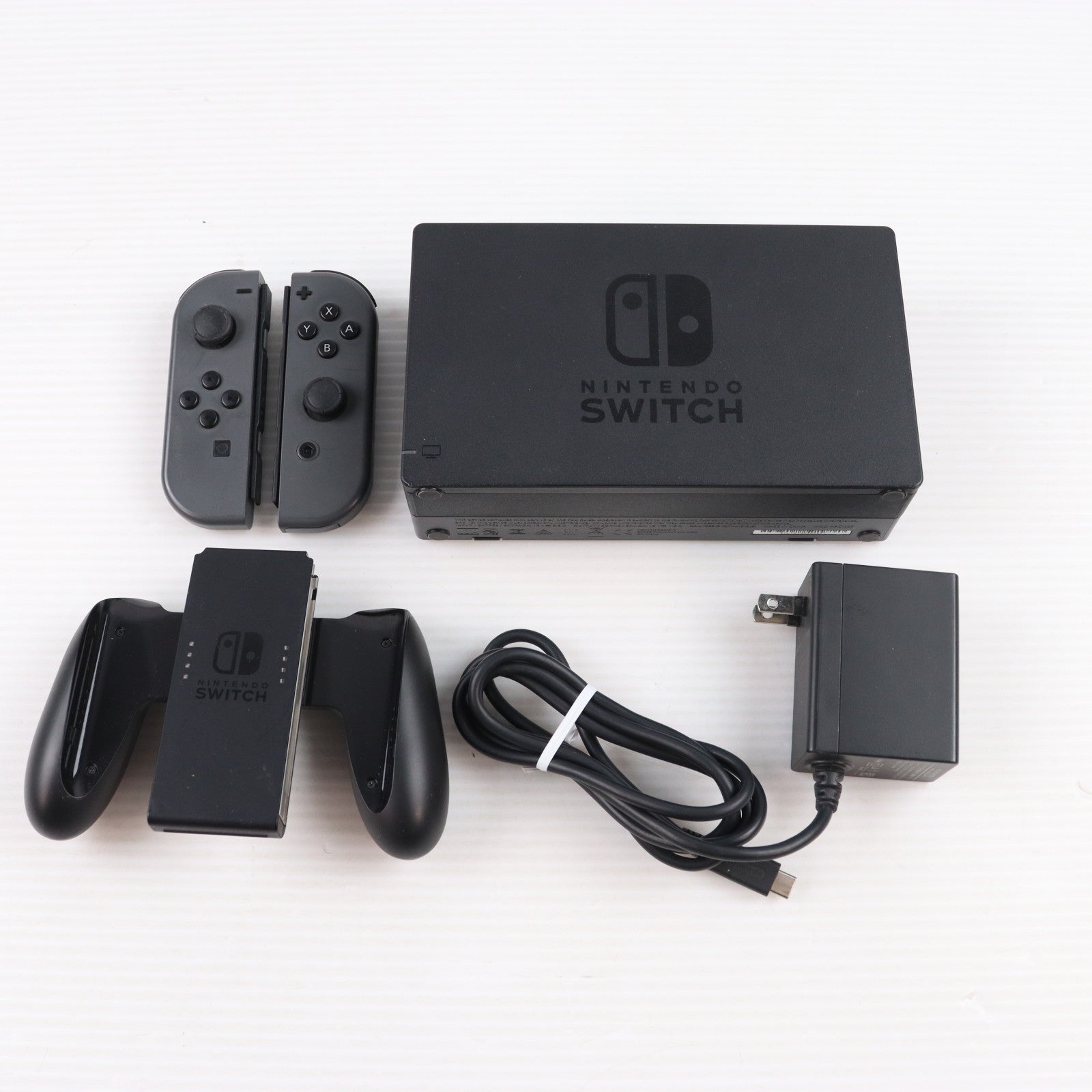 【中古即納】[Switch] (本体) Nintendo Switch(ニンテンドースイッチ) Joy-Con(L)/R グレー 任天堂(HAC-S-KAAAA)(20170303)