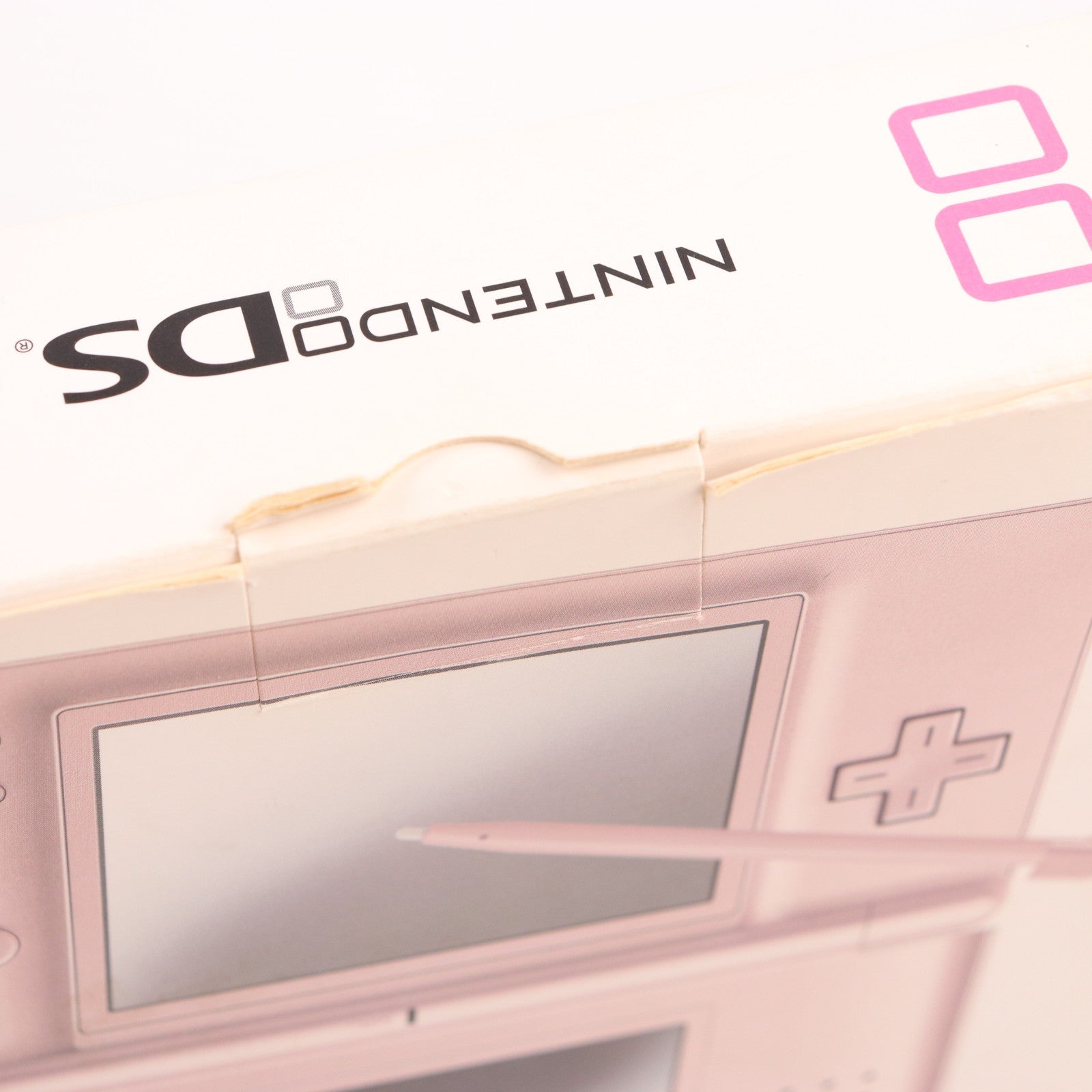 【中古即納】[NDS] (本体) ニンテンドーDS Lite(ライト) メタリックロゼ 任天堂(USG-S-ZPA)(20070623)