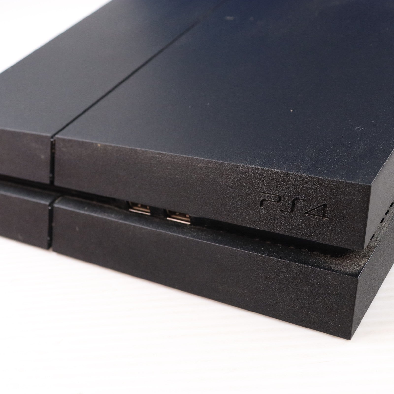 【中古即納】[PS4] (本体) PlayStation 4(プレイステーション4) ジェット・ブラック HDD500GB SCE(CUH-1200AB01)(20150625)