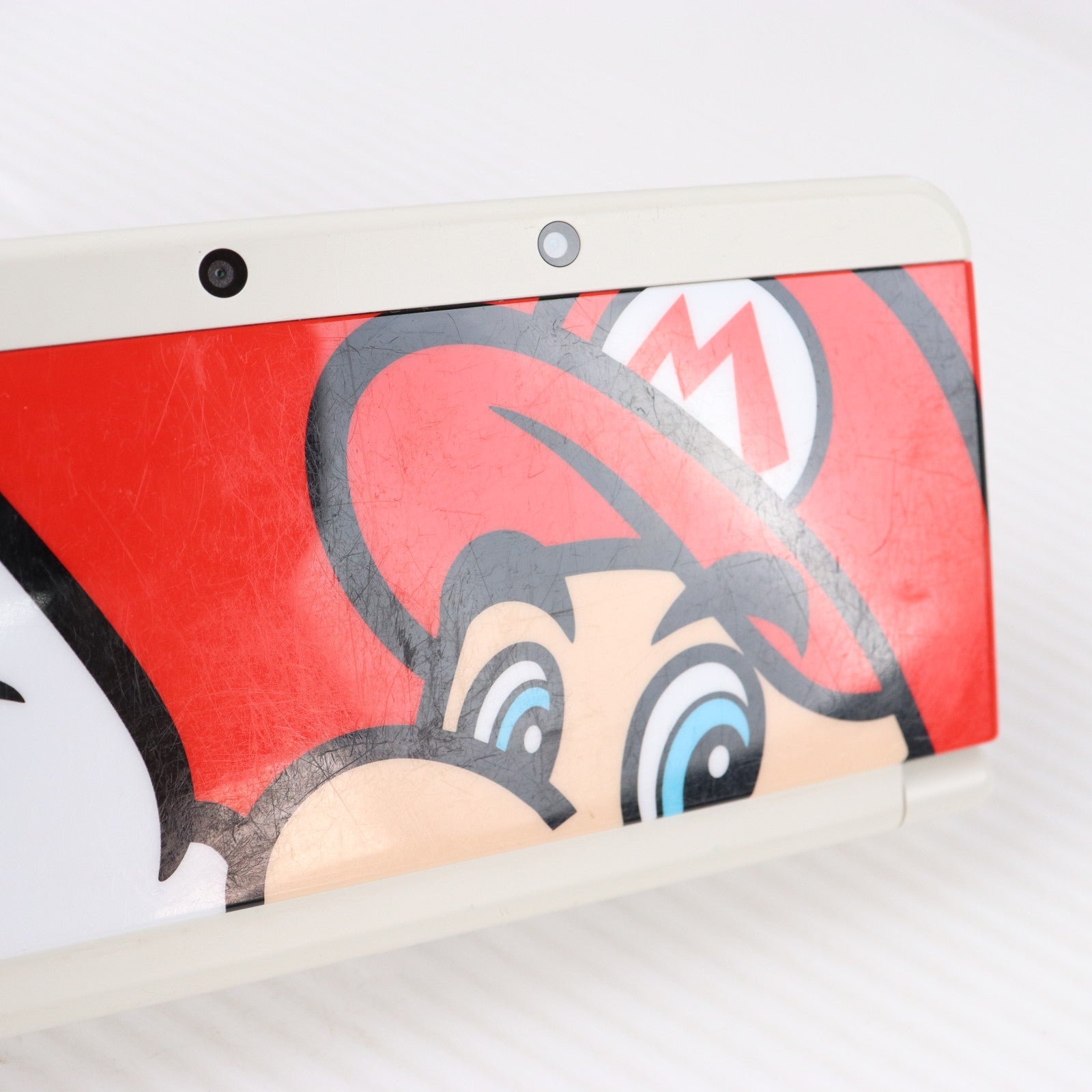 【中古即納】[3DS] (本体) Newニンテンドー3DS ホワイト 任天堂(KTR-S-WAAA)(20141011)