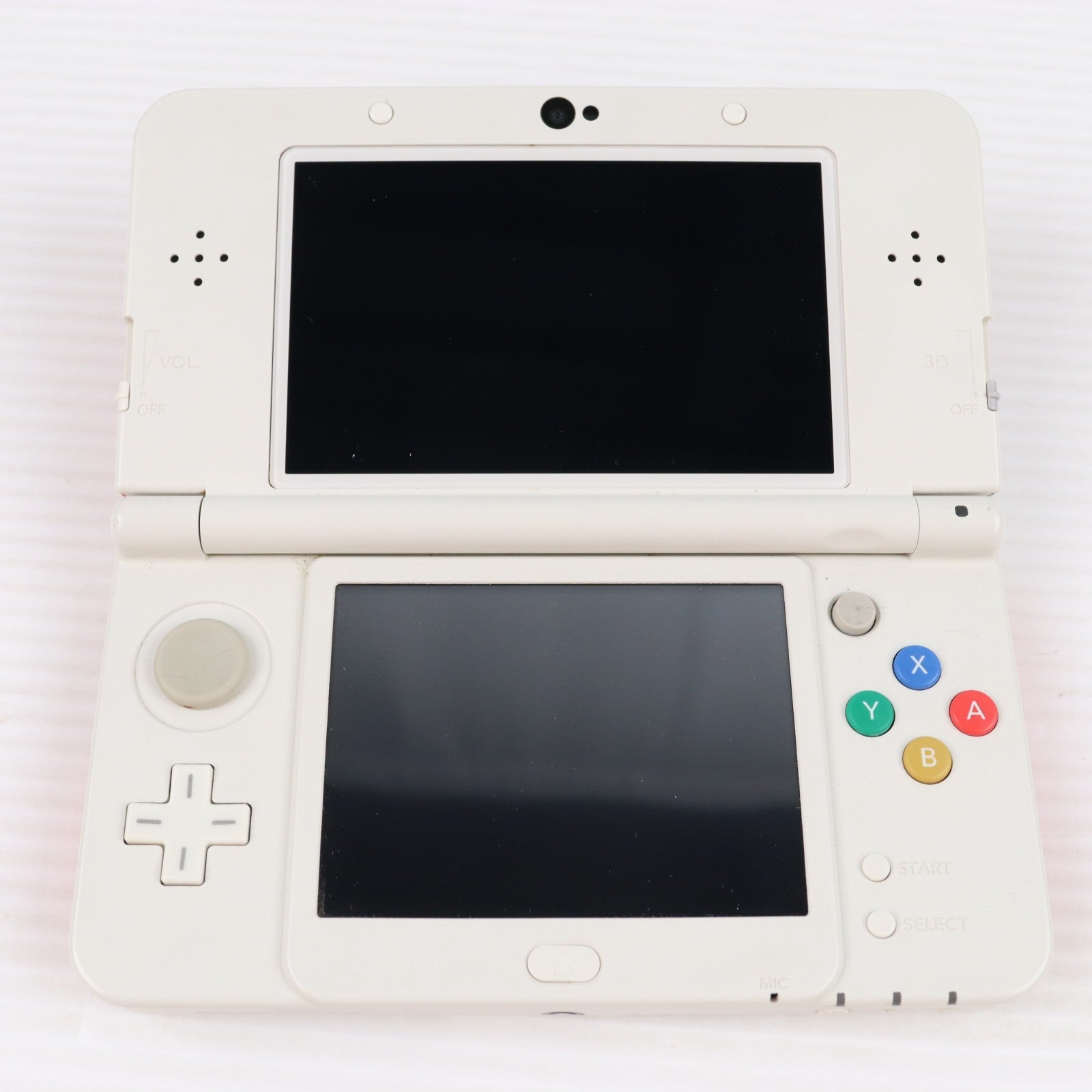 【中古即納】[3DS] (本体) Newニンテンドー3DS ホワイト 任天堂(KTR-S-WAAA)(20141011)