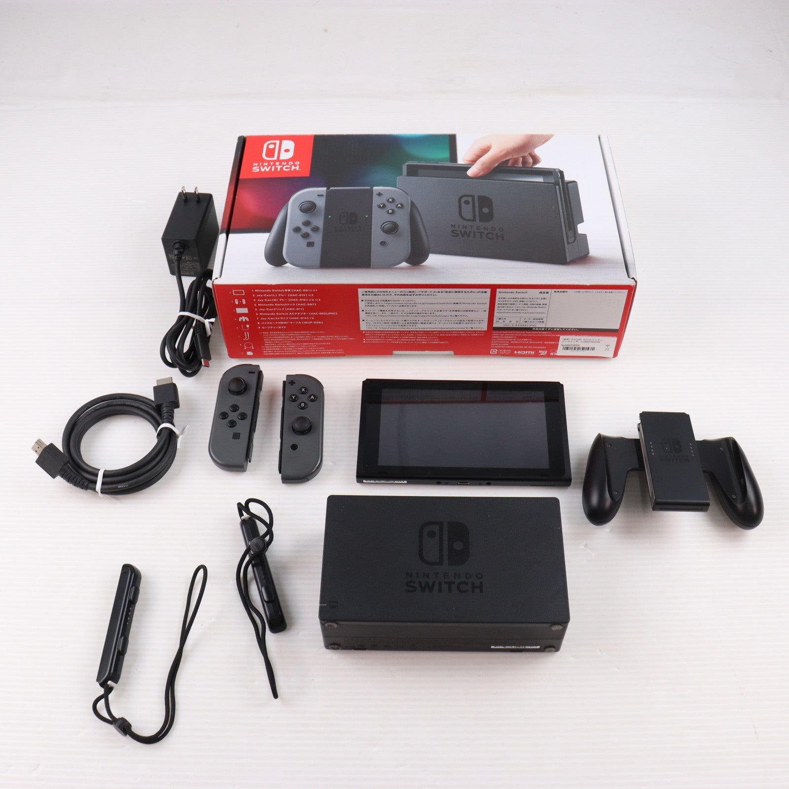 【中古即納】[Switch] (本体) Nintendo Switch(ニンテンドースイッチ) Joy-Con(L)/R グレー 任天堂(HAC-S-KAAAA)(20170303)