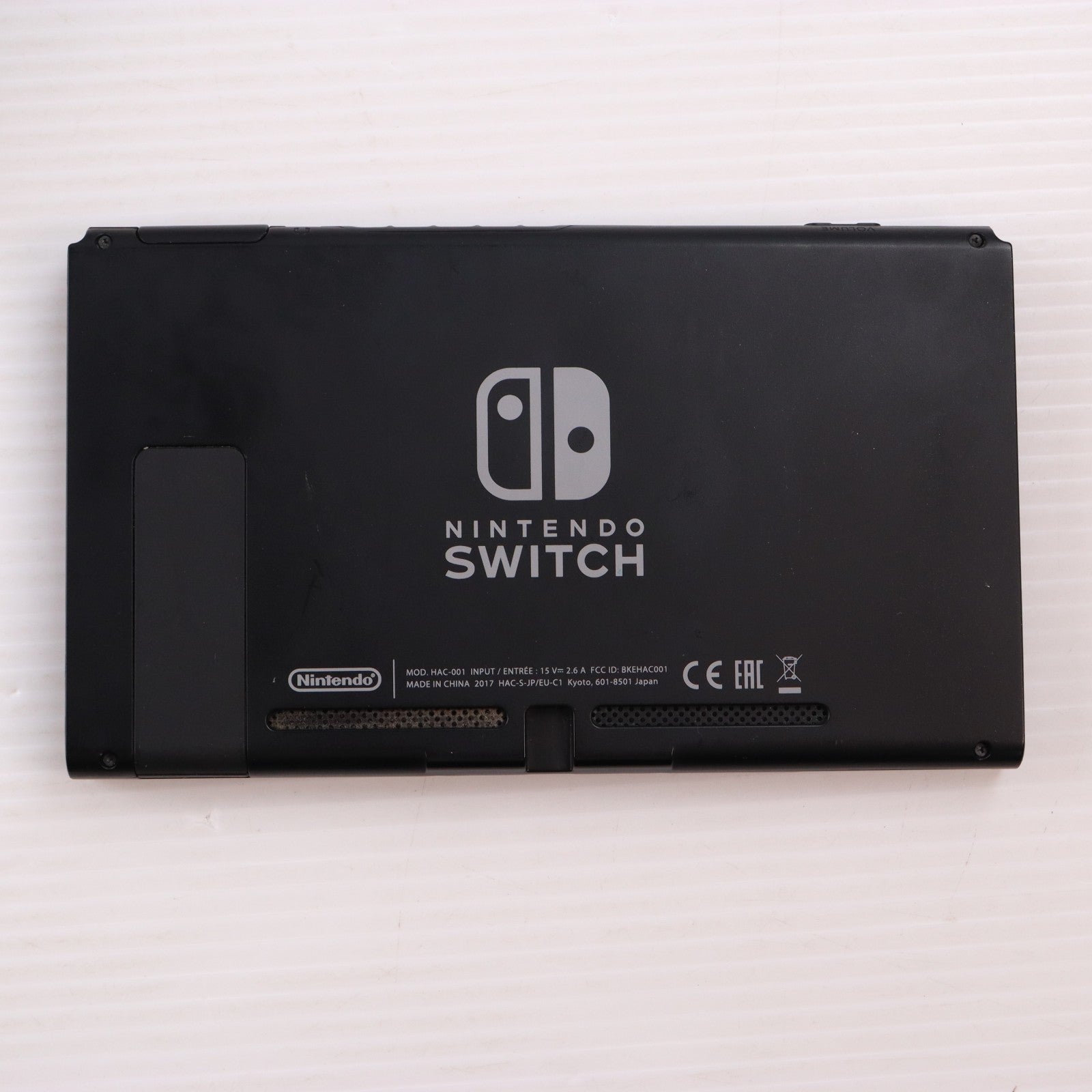 【中古即納】[Switch] (本体) Nintendo Switch(ニンテンドースイッチ) Joy-Con(L)/R グレー 任天堂(HAC-S-KAAAA)(20170303)