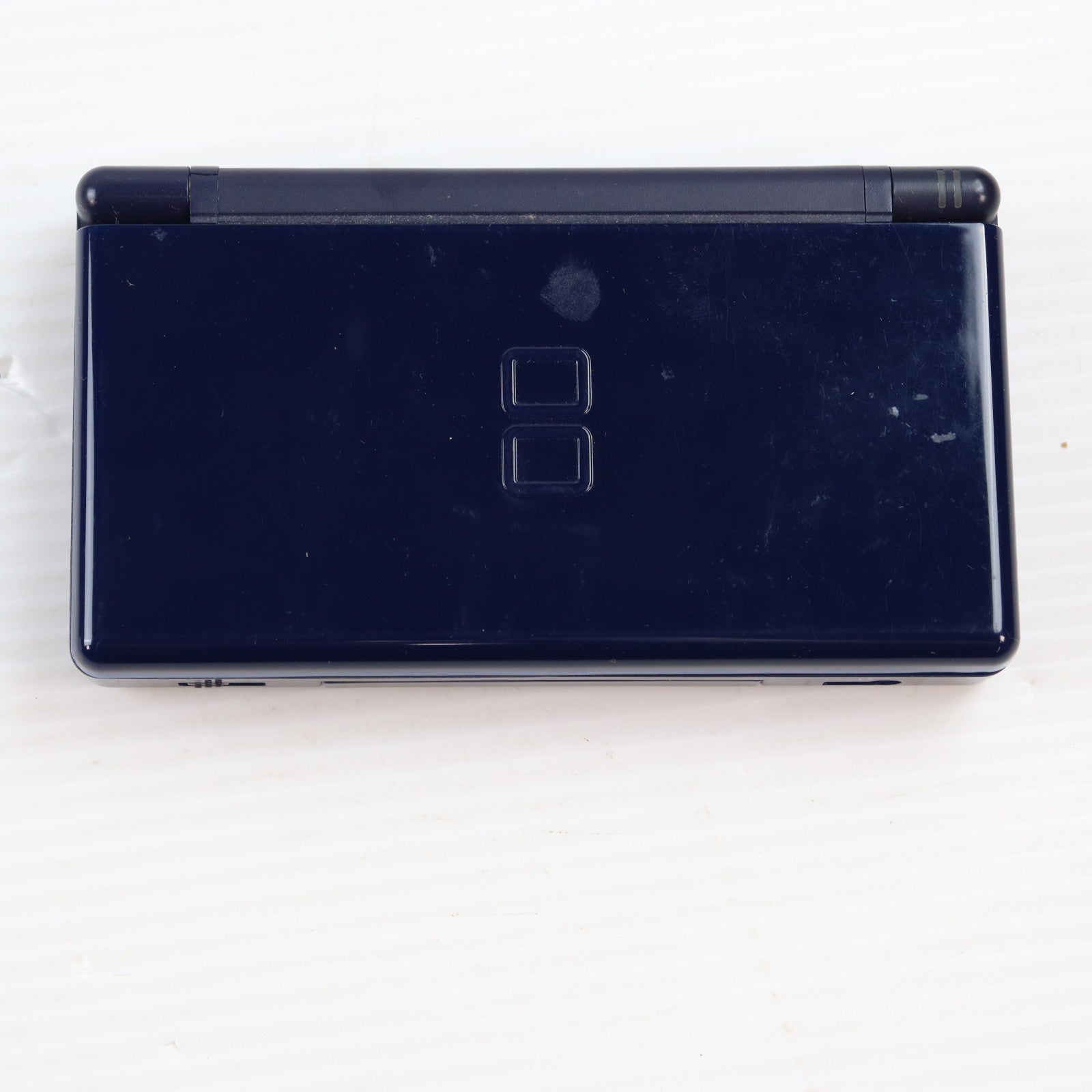 【中古即納】[NDS] (本体) ニンテンドーDS Lite(ライト) エナメルネイビー 任天堂(USG-S-NBA)(20060311)