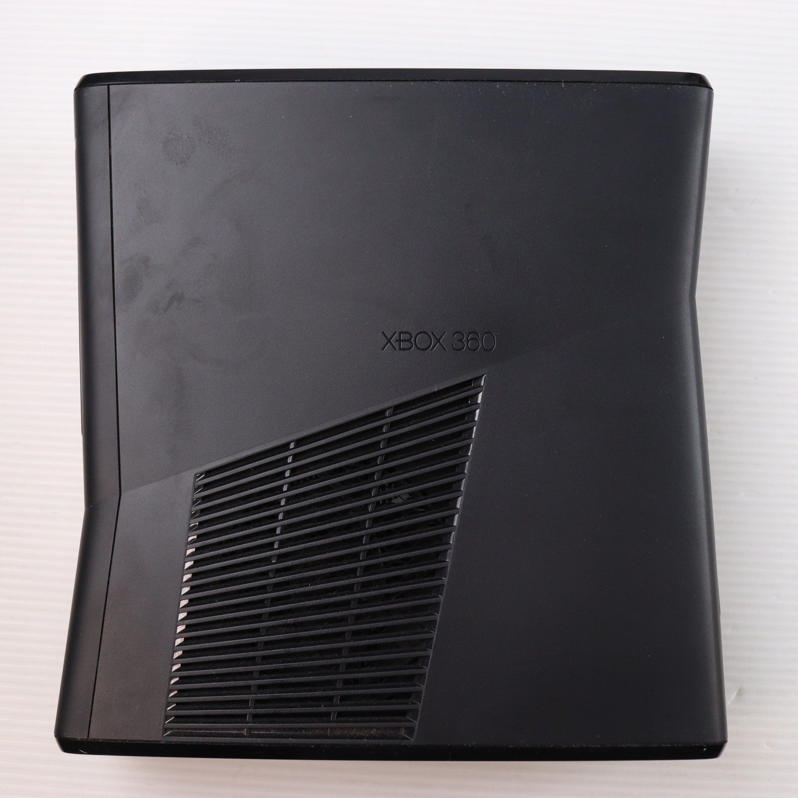 【中古即納】[Xbox360] (本体) Xbox360 250GB バリューパック 日本マイクロソフト(R9G-00124)(20120523)