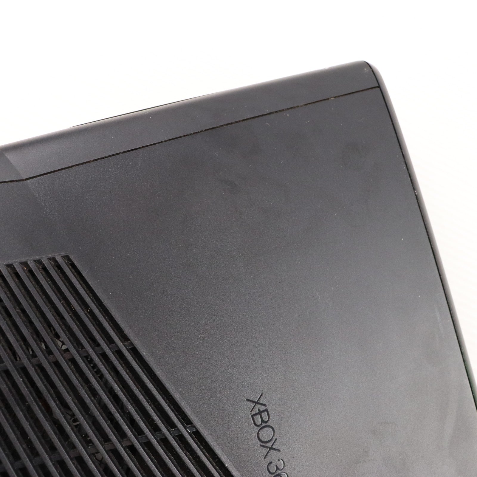 【中古即納】[Xbox360] (本体) Xbox360 250GB バリューパック 日本マイクロソフト(R9G-00124)(20120523)
