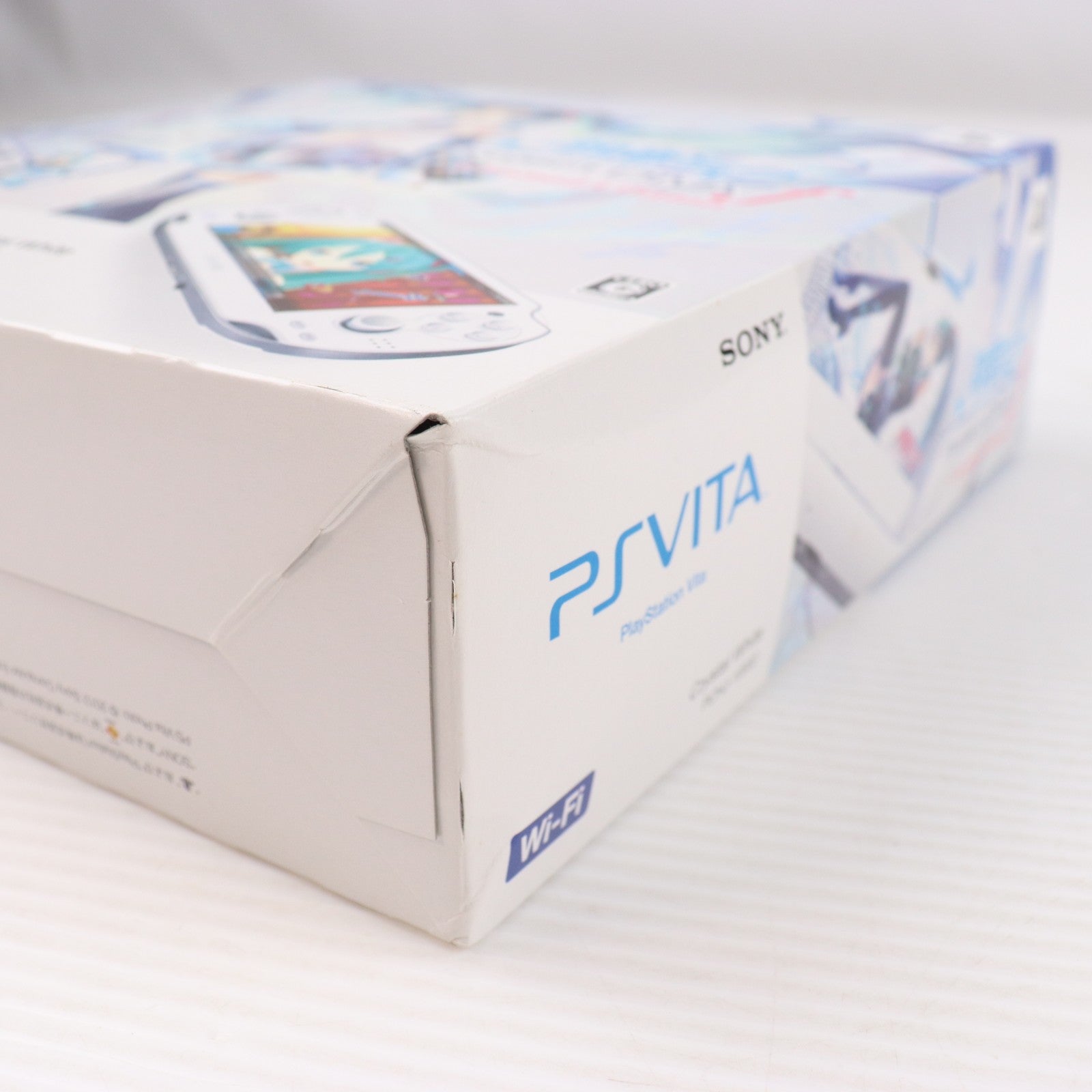 【中古即納】[PSVita] (本体) PlayStation Vita(プレイステーション ヴィータ) 初音ミク Limited Edition Wi-Fiモデル SIE(PCHJ-10002)(20120830)