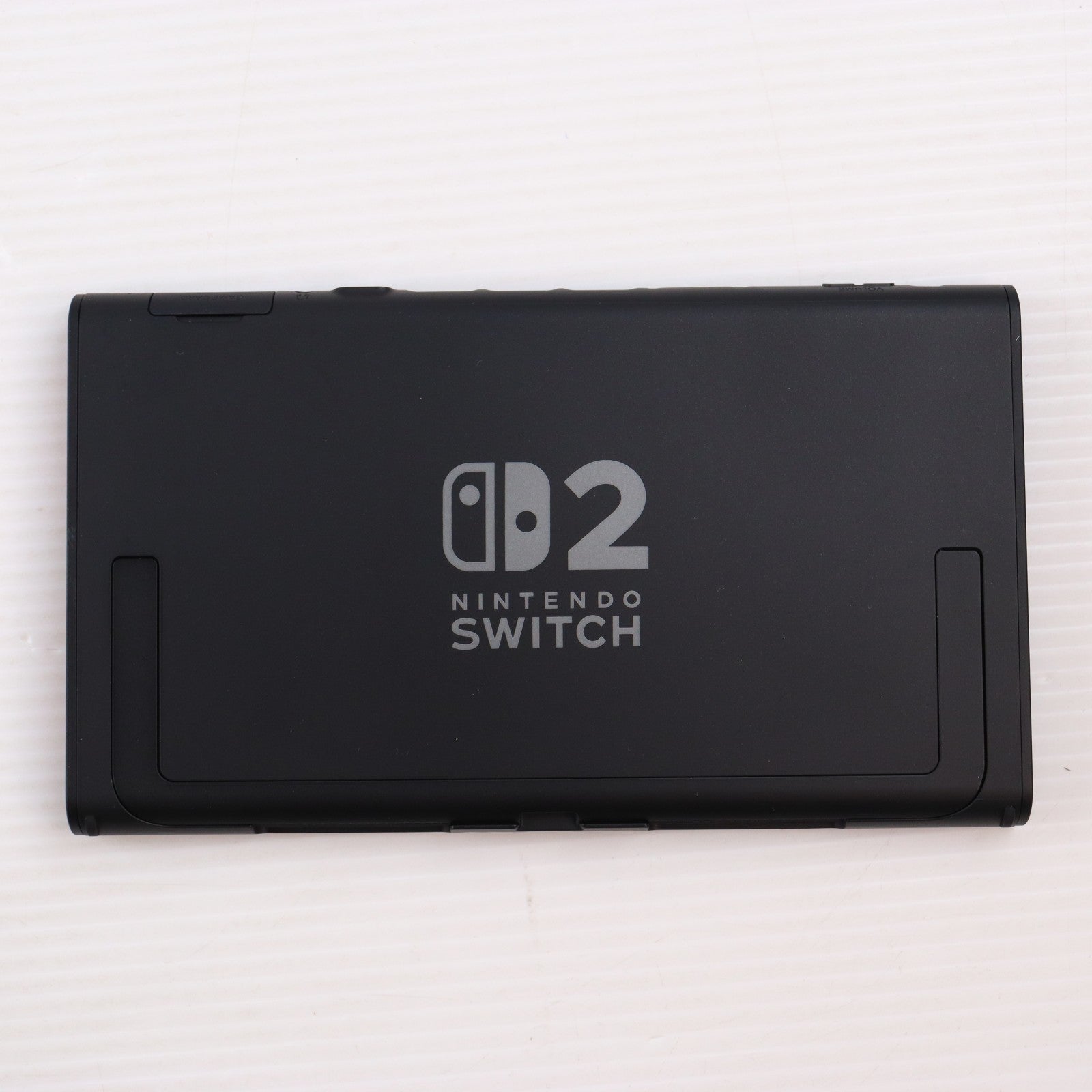 【中古即納】[Switch2] (本体) Nintendo Switch 2(ニンテンドースイッチ2)(日本語・国内専用) 任天堂(BEE-S-KB6CA)(20250605)