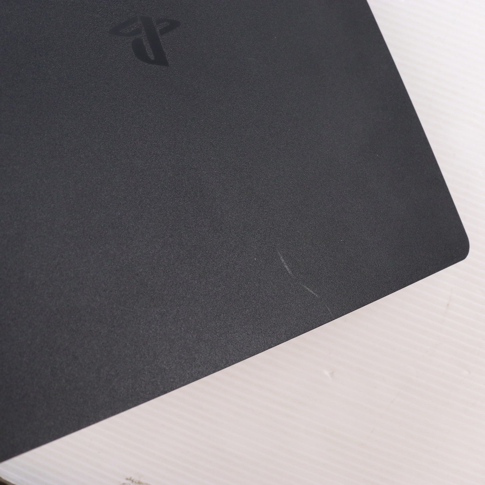 【中古即納】[PS4] (本体) PlayStation 4(プレイステーション4) ジェット・ブラック HDD500GB SIE(CUH-2200AB01)(20180702)