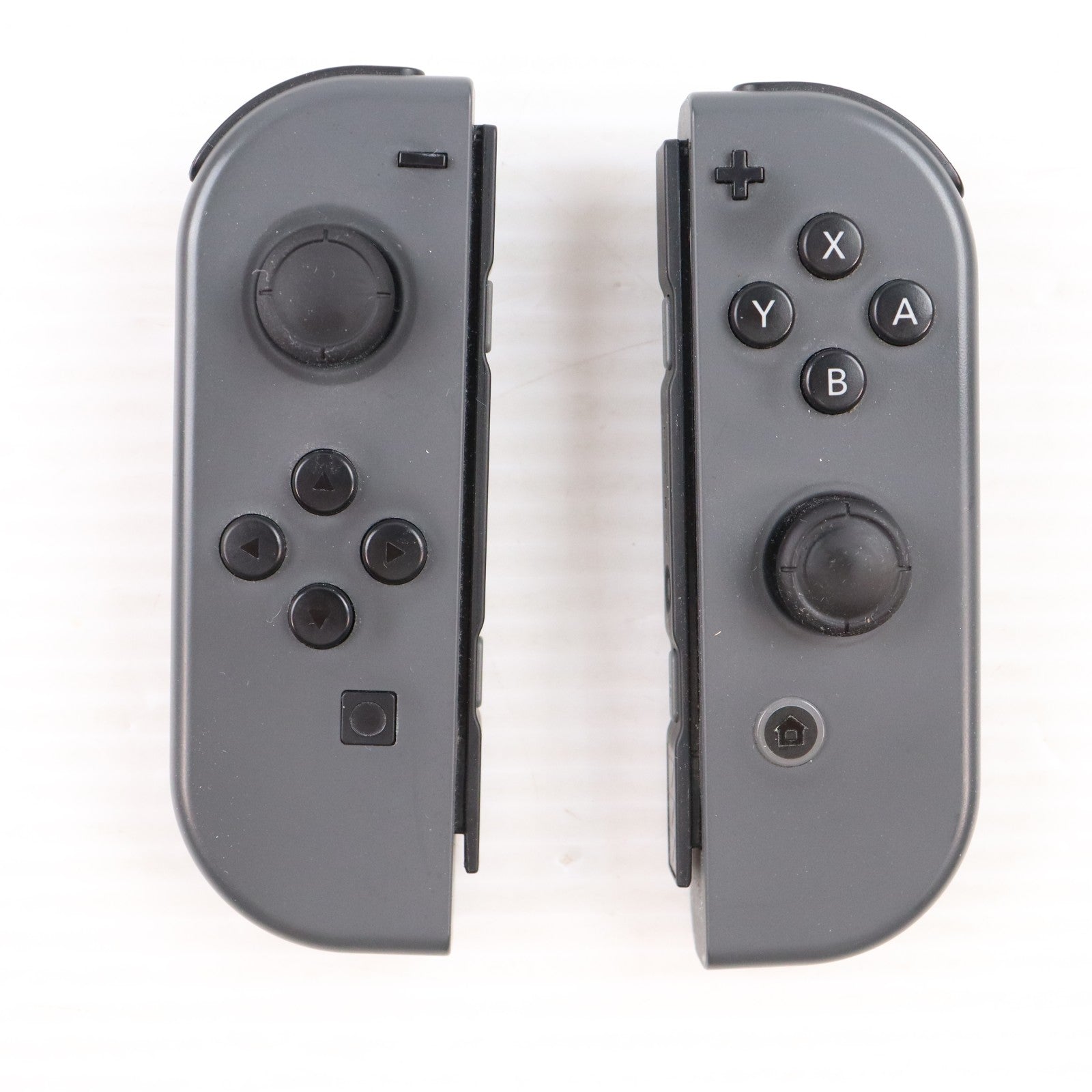 【中古即納】[Switch] (本体) Nintendo Switch(ニンテンドースイッチ) Joy-Con(L)/R グレー 任天堂(HAC-S-KAAAA)(20170303)