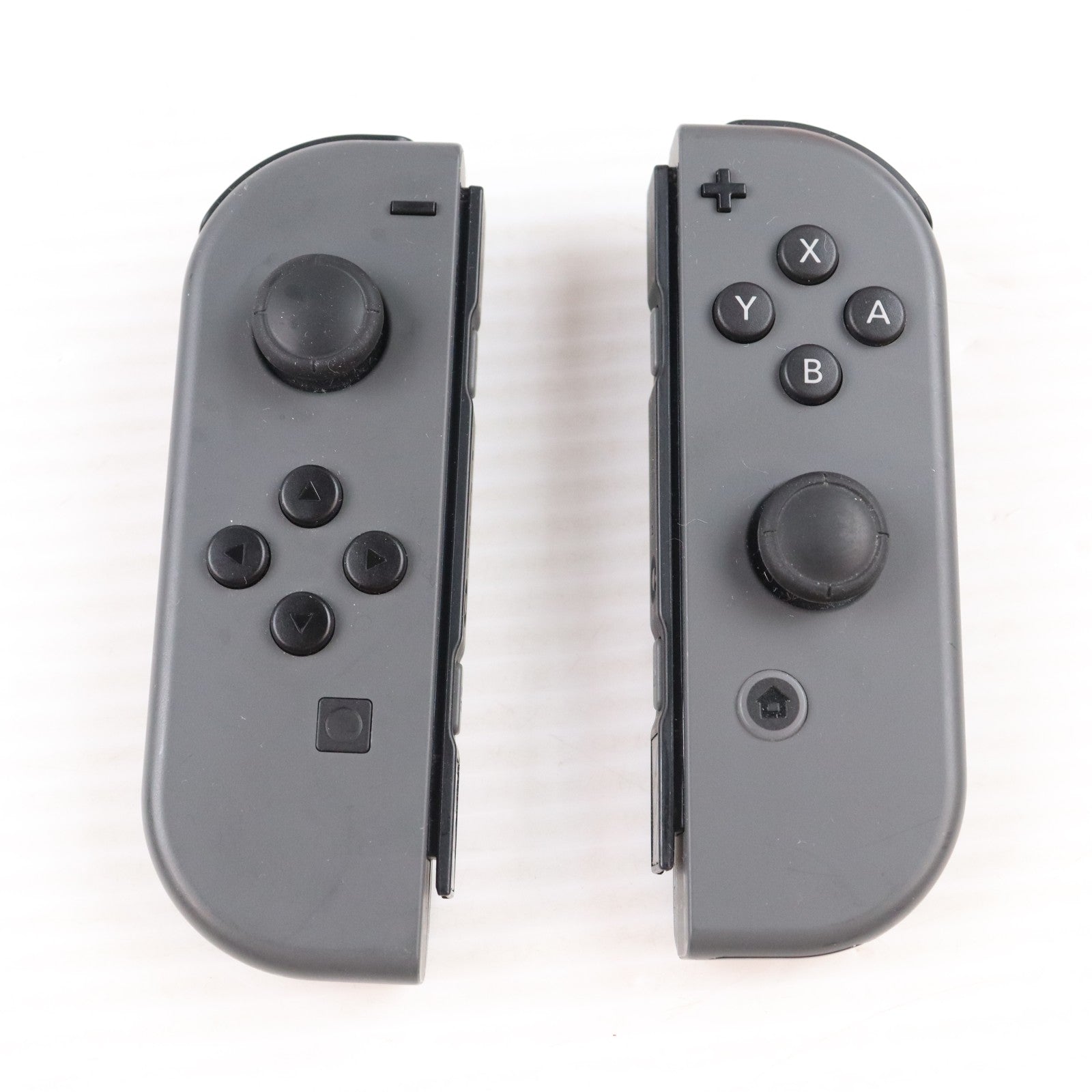 【中古即納】[Switch] (本体) Nintendo Switch(ニンテンドースイッチ) Joy-Con(L)/R グレー 任天堂(HAD-S-KAAAA)(20190830)