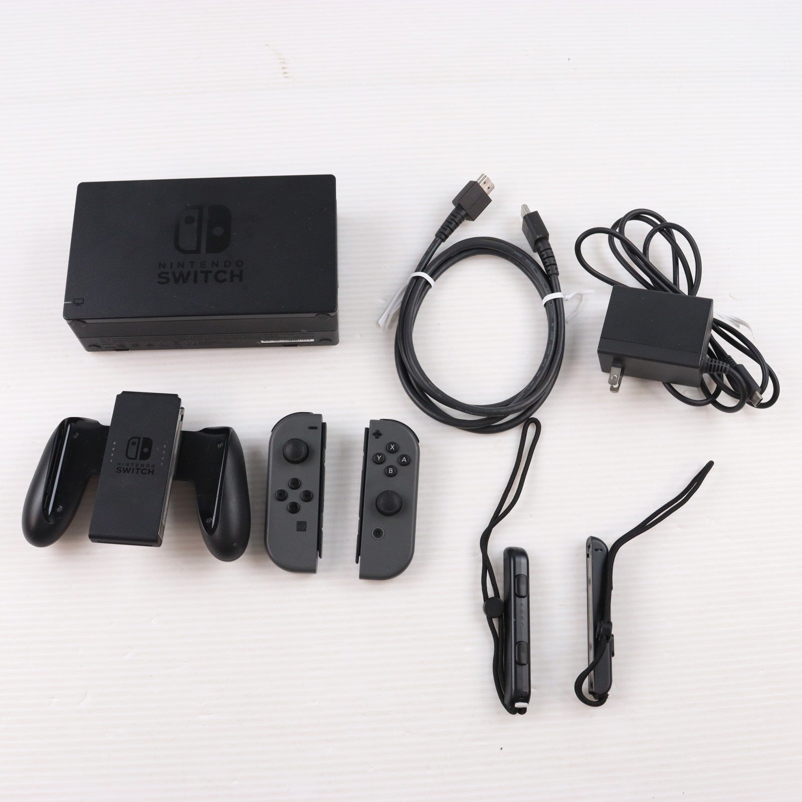 【中古即納】[Switch] (本体) Nintendo Switch(ニンテンドースイッチ) Joy-Con(L)/R グレー 任天堂(HAD-S-KAAAA)(20190830)