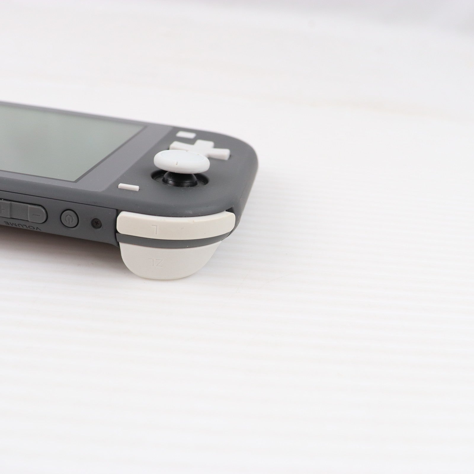 【中古即納】[Switch] (本体) Nintendo Switch Lite(ニンテンドースイッチライト) グレー 任天堂(HDH-S-GAZAA)(20190920)