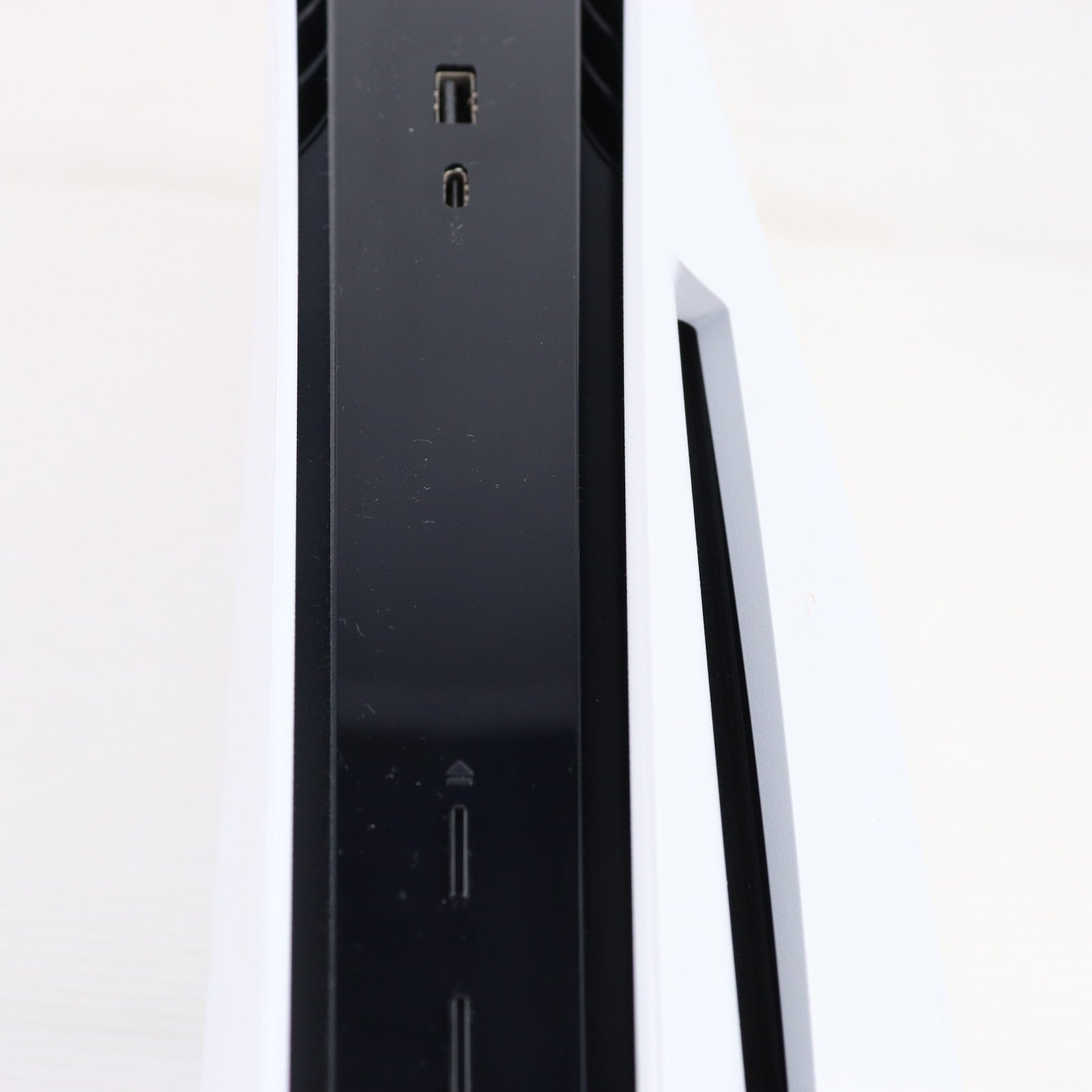 【中古即納】[PS5] (本体) PlayStation 5(プレイステーション5) SIE(CFI-1100A01)(20210824)