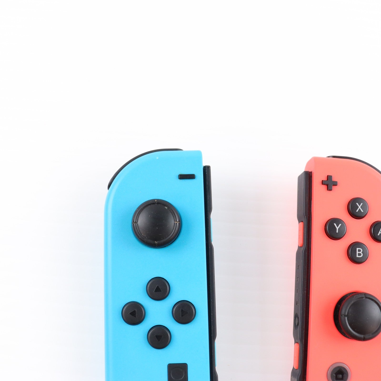 【中古即納】[Switch] (本体) Nintendo Switch(ニンテンドースイッチ) Joy-Con(L) ネオンブルー/R ネオンレッド 任天堂(HAC-S-KABAA)(20170303)