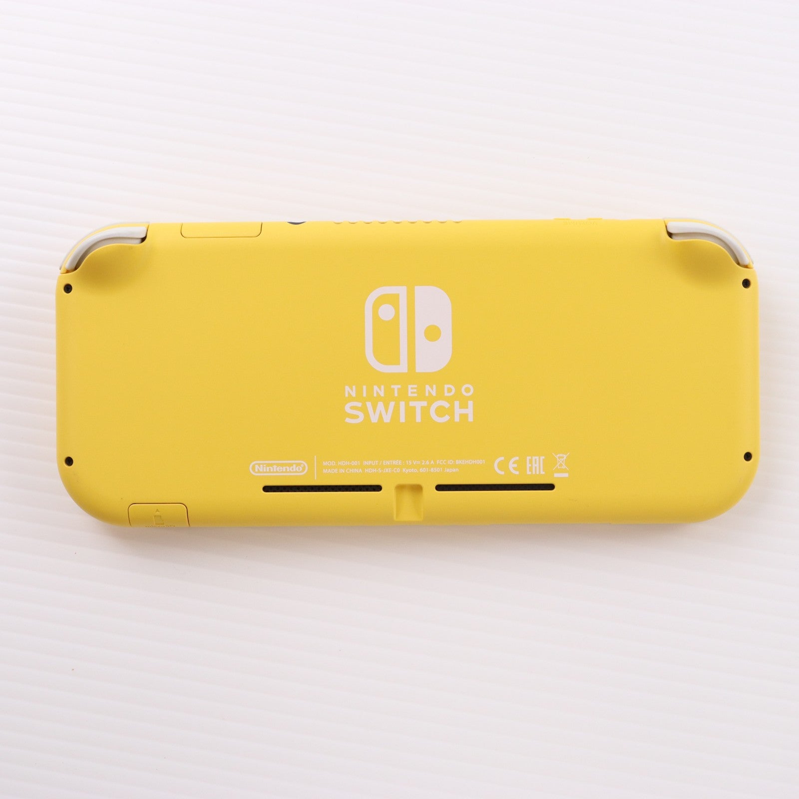 【中古即納】[Switch] (本体) Nintendo Switch Lite(ニンテンドースイッチライト) イエロー 任天堂(HDH-S-YAZAA)(20190920)