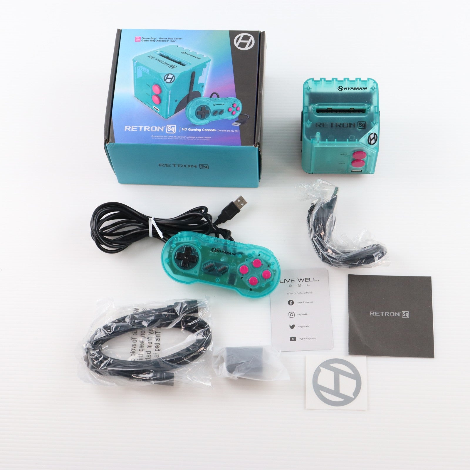 【中古即納】[GB] (本体) Hyperkin RetroN Sq: HD Gaming Console Hyper Beach(ハイパーキン レトロン Sq: HD ゲーミングコンソール ハイパービーチ) Hyperkin(M01128-HYB)(20211231)