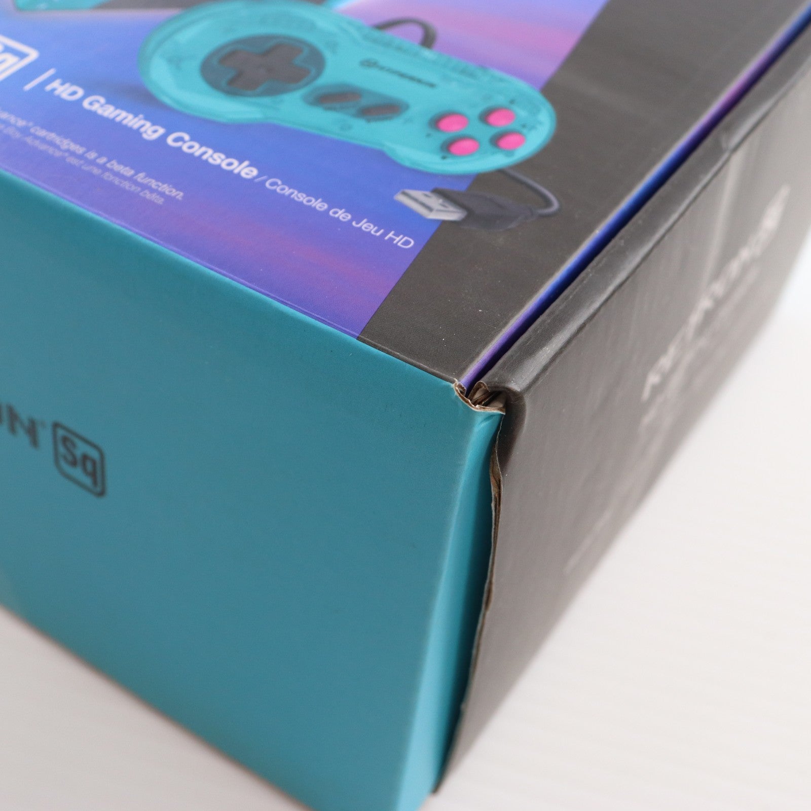 【中古即納】[GB] (本体) Hyperkin RetroN Sq: HD Gaming Console Hyper Beach(ハイパーキン レトロン Sq: HD ゲーミングコンソール ハイパービーチ) Hyperkin(M01128-HYB)(20211231)