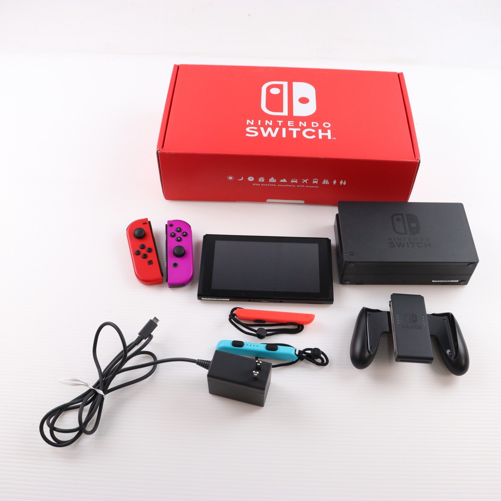 【中古即納】[Switch] (本体) マイニンテンドーストア限定 (新型)Nintendo Switch(ニンテンドースイッチ) カスタマイズ Joy-Con(L) レッド/(R) パープル Joy-Conストラップ ネオンブルー/ネオンレッド 任天堂(HAD-S-KAYAA)(20190830)