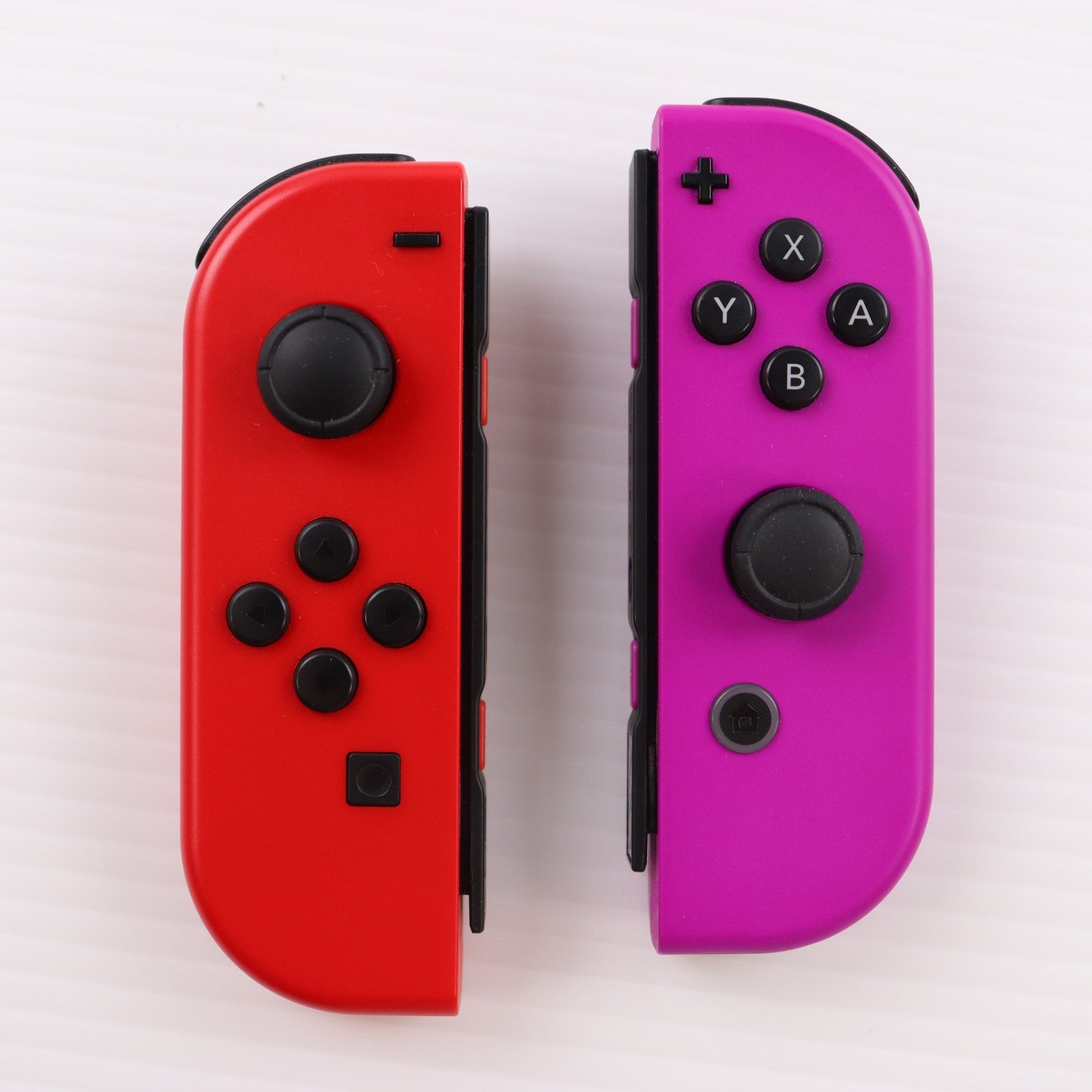 【中古即納】[Switch] (本体) マイニンテンドーストア限定 (新型)Nintendo Switch(ニンテンドースイッチ) カスタマイズ Joy-Con(L) レッド/(R) パープル Joy-Conストラップ ネオンブルー/ネオンレッド 任天堂(HAD-S-KAYAA)(20190830)