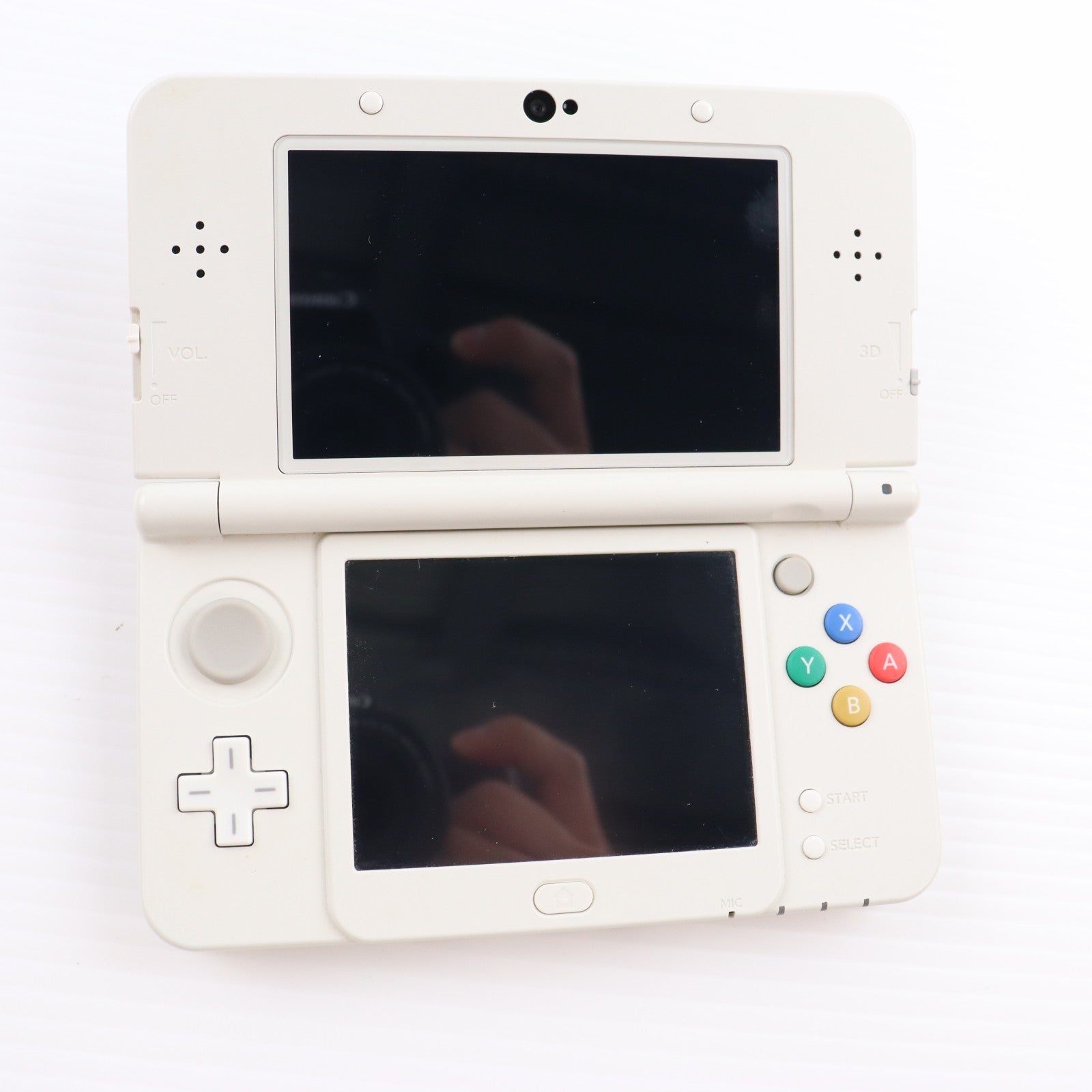 【中古即納】[3DS] (本体) Newニンテンドー3DS ホワイト 任天堂(KTR-S-WAAA)(20141011)