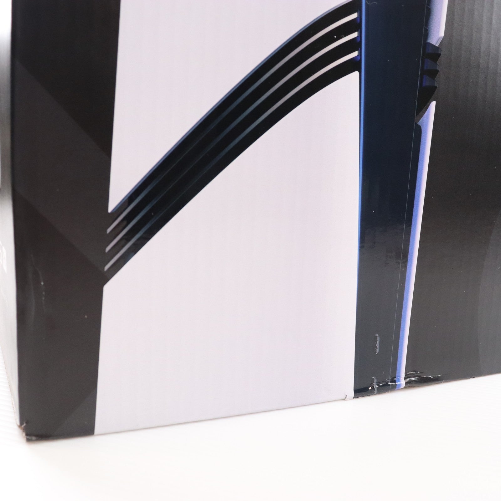 【中古即納】[PS5] (本体) PlayStation 5 Pro(プレイステーション5 プロ) SIE(CFI-7100B01)(20251223)
