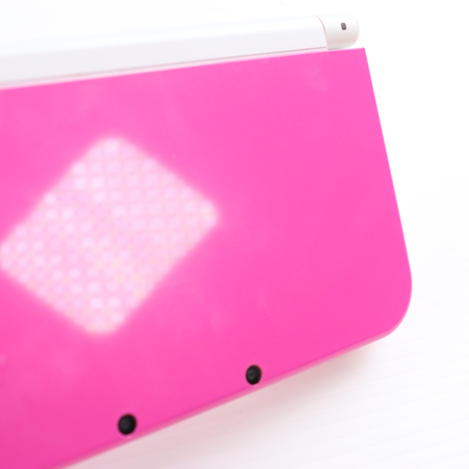 【中古即納】[3DS] (本体) Newニンテンドー3DS LL ピンク×ホワイト 任天堂(RED-S-PAAA)(20160609)