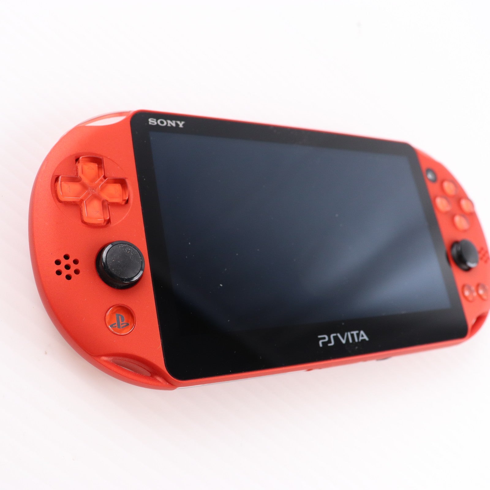 【中古即納】[PSVita] (本体) PlayStation Vita(プレイステーション ヴィータ) Wi-Fiモデル メタリック・レッド SIE(PCH-2000ZA26)(20161201)
