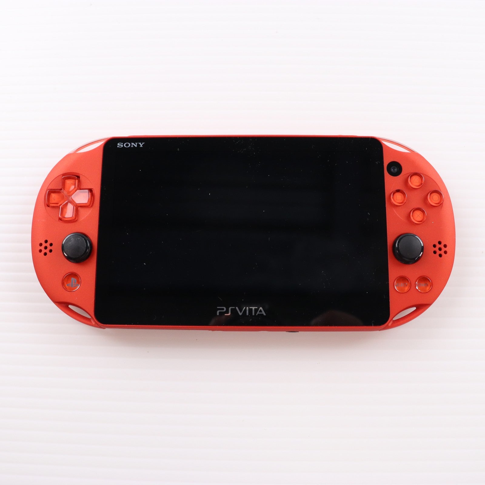 【中古即納】[PSVita] (本体) PlayStation Vita(プレイステーション ヴィータ) Wi-Fiモデル メタリック・レッド SIE(PCH-2000ZA26)(20161201)