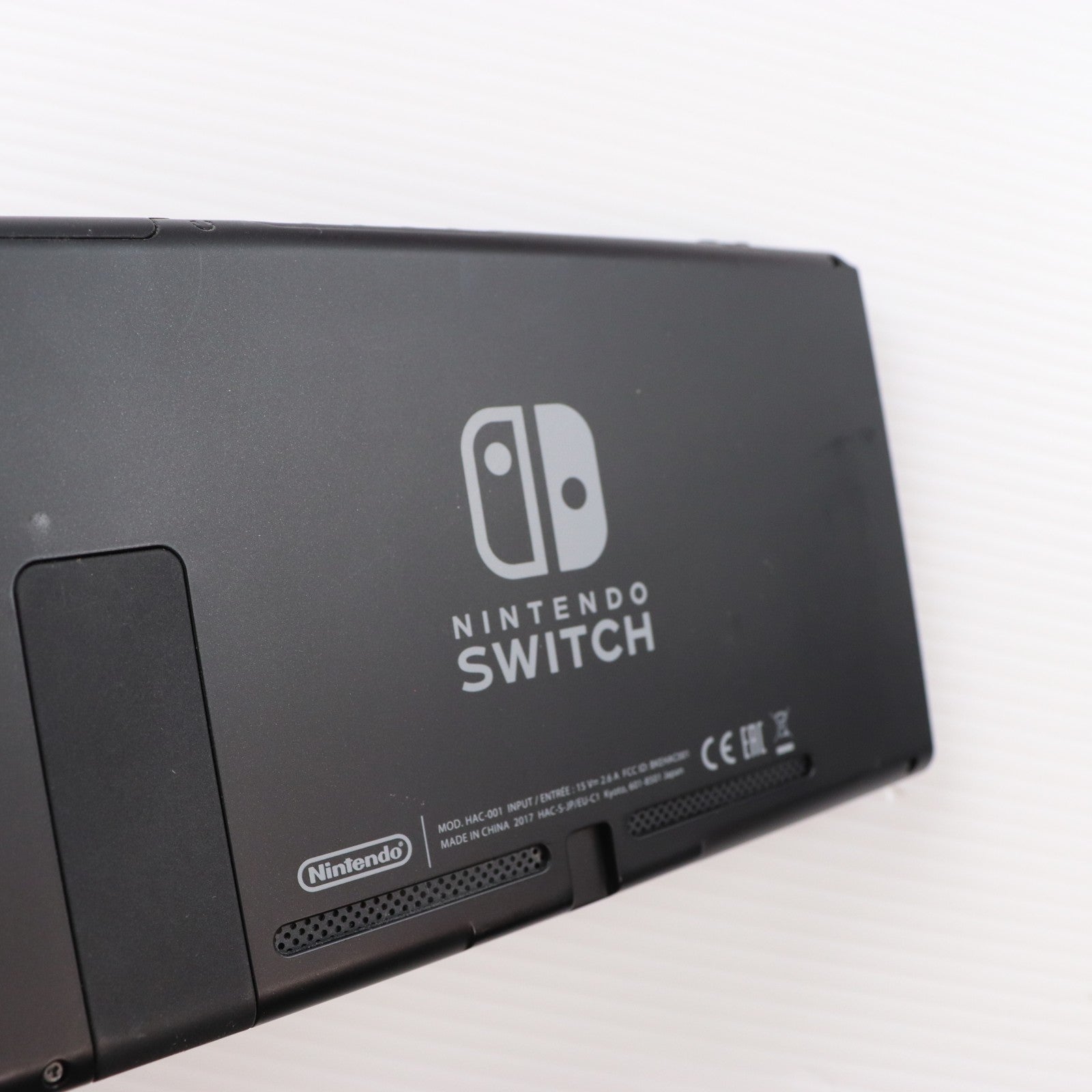 【中古即納】[Switch] (本体) Nintendo Switch(ニンテンドースイッチ) Joy-Con(L)/R グレー 任天堂(HAC-S-KAAAA)(20170303)