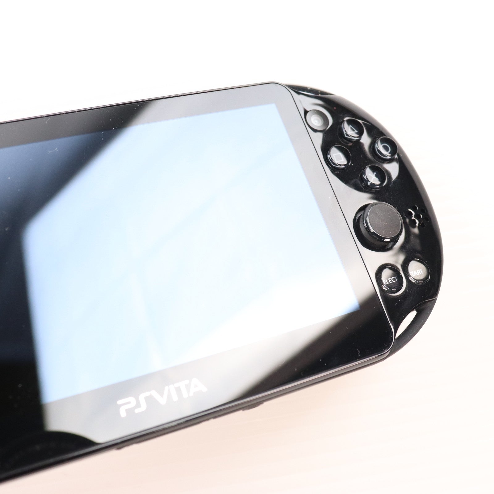 【中古即納】[PSVita] (本体) PlayStation Vita(プレイステーション ヴィータ) Wi-Fiモデル ブラック SCE(PCH-2000ZA11)(20131010)