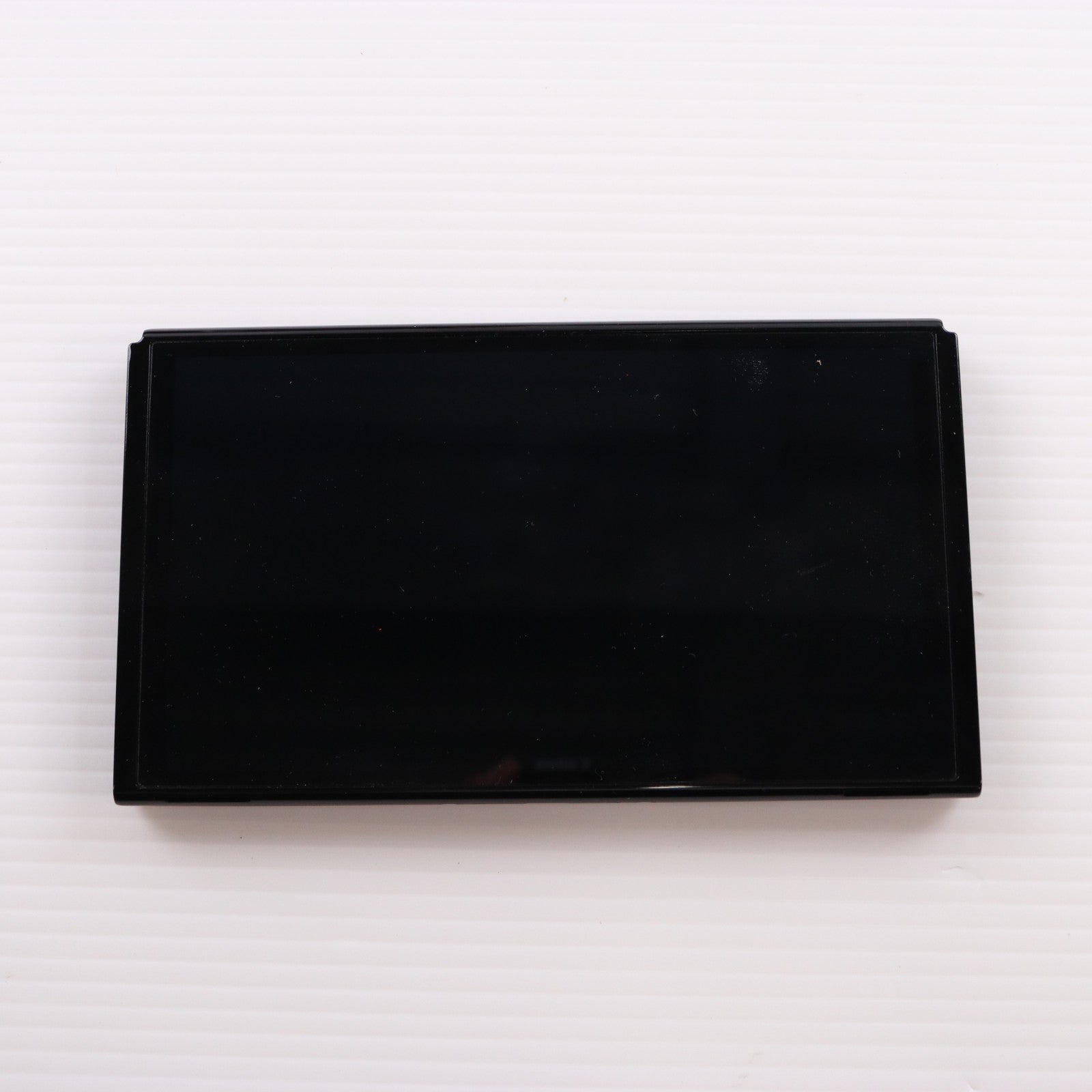 【中古即納】[Switch] (本体) Nintendo Switch(ニンテンドースイッチ) 有機ELモデル Joy-Con(L)/(R) ホワイト 任天堂(HEG-S-KAAAA)(20211008)