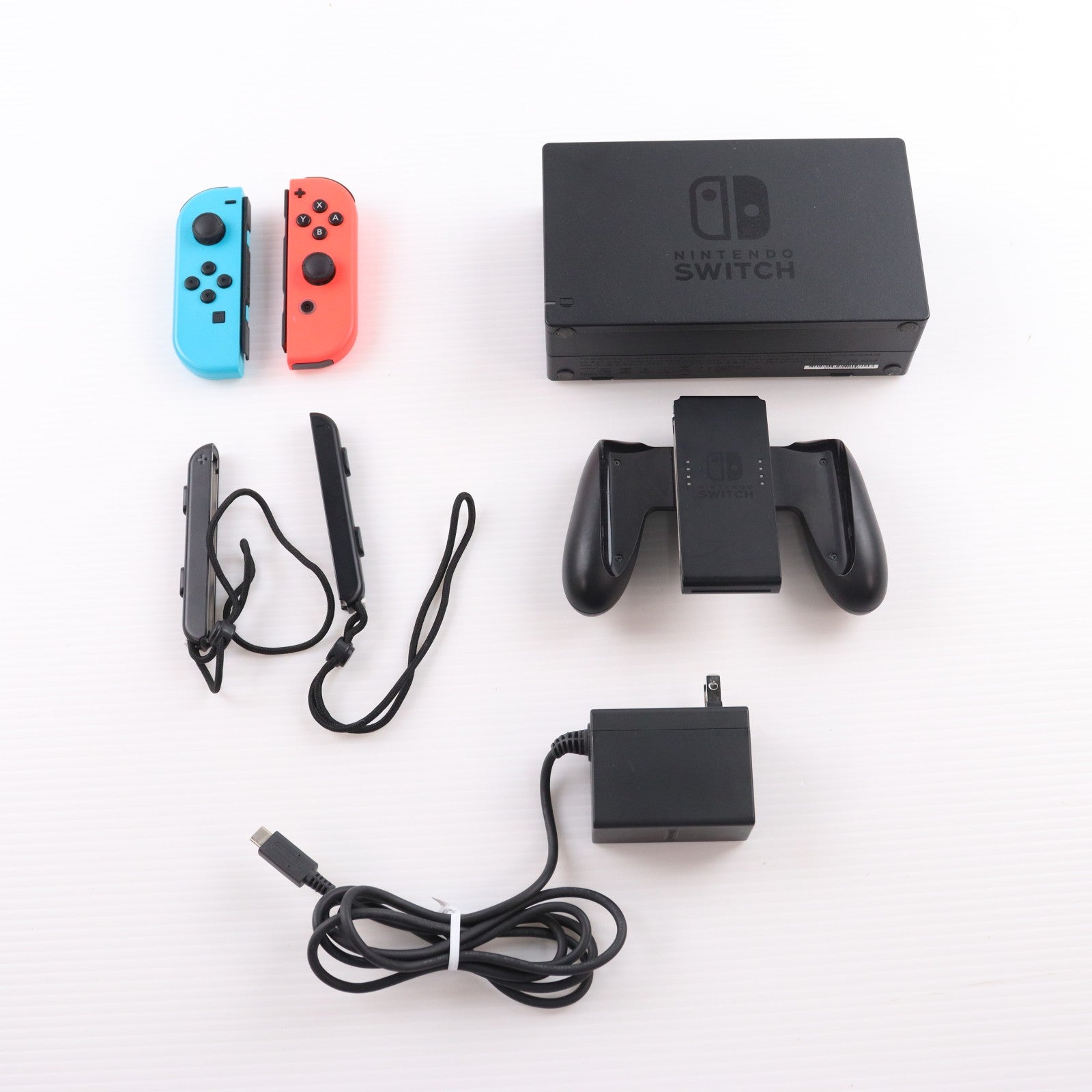 【中古即納】[Switch] (本体) Nintendo Switch(ニンテンドースイッチ) Joy-Con(L) ネオンブルー/R ネオンレッド 任天堂(HAC-S-KABAA)(20170303)