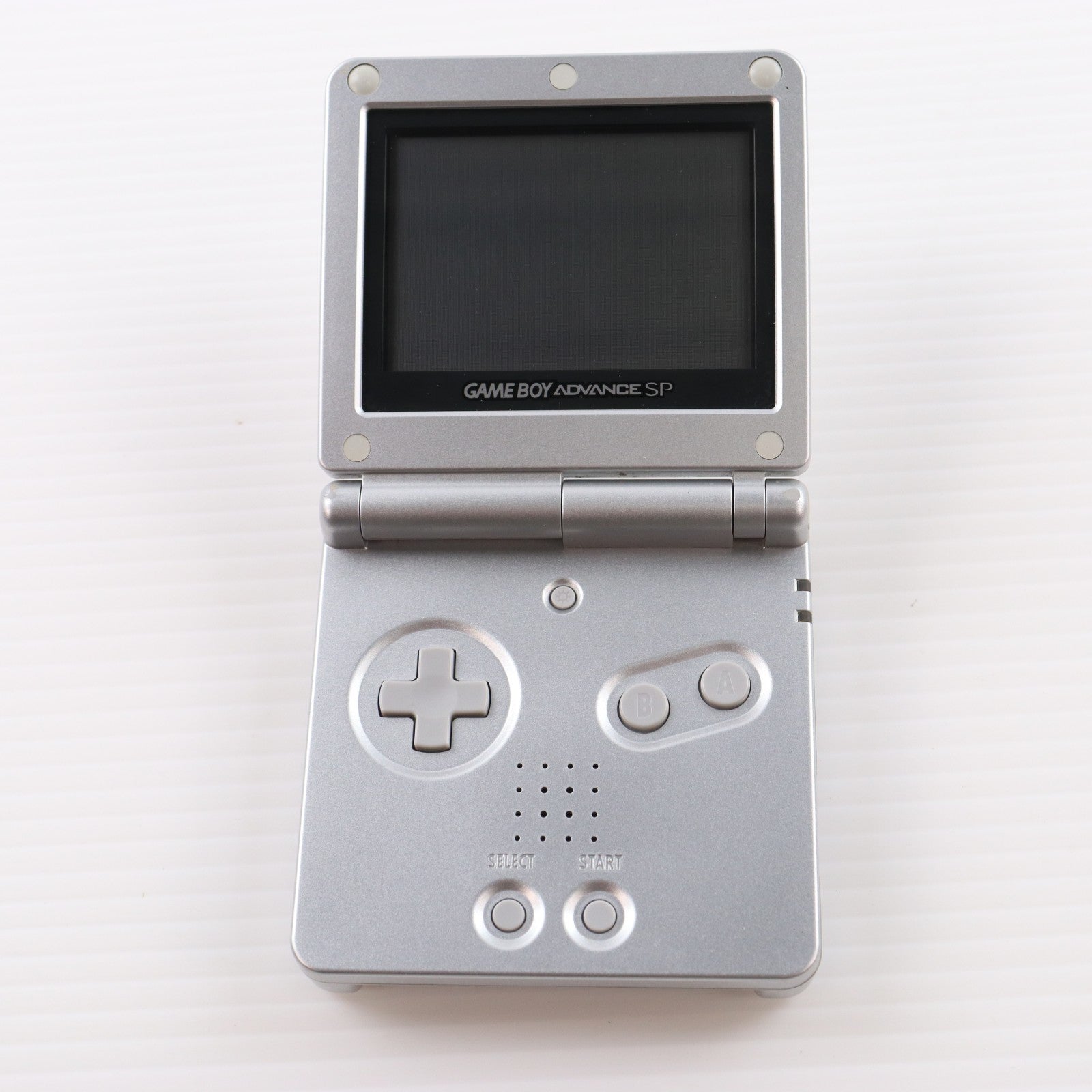 【中古即納】[GBA] (本体) GAMEBOY ADVANCE SP(ゲームボーイアドバンスSP) プラチナシルバー 任天堂(AGS-S-ZVA)(20030214)