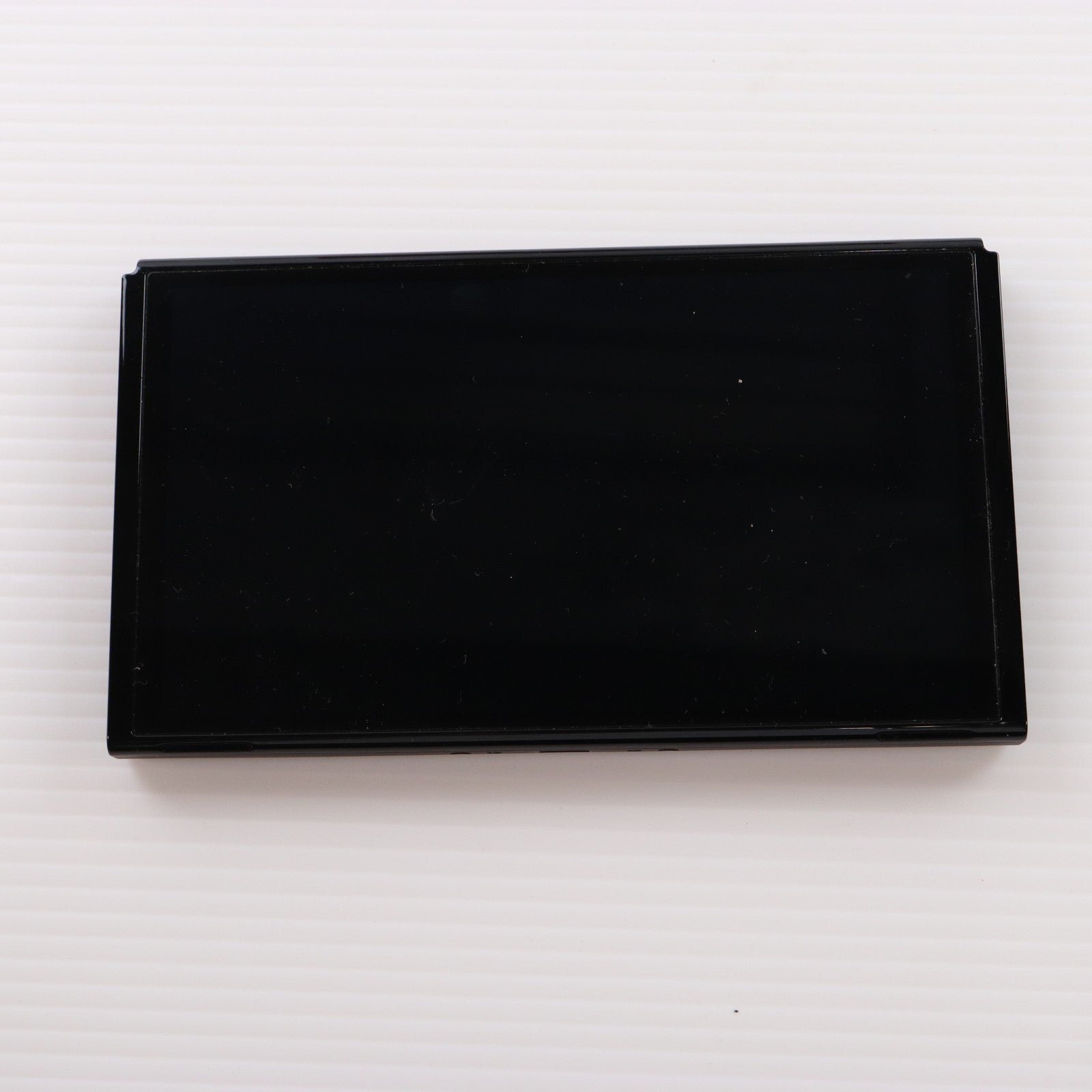 【中古即納】[Switch] (本体) Nintendo Switch(ニンテンドースイッチ) 有機ELモデル Joy-Con(L)/(R) ホワイト 任天堂(HEG-S-KAAAA)(20211008)