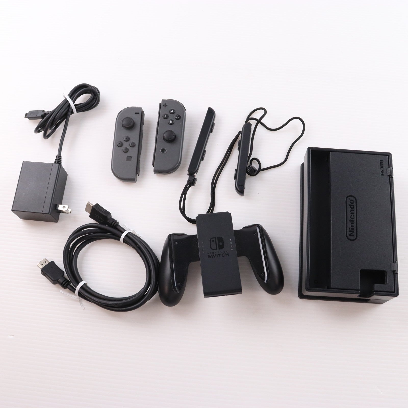 【中古即納】[Switch] (本体) Nintendo Switch(ニンテンドースイッチ) Joy-Con(L)/R グレー 任天堂(HAC-S-KAAAA)(20170303)