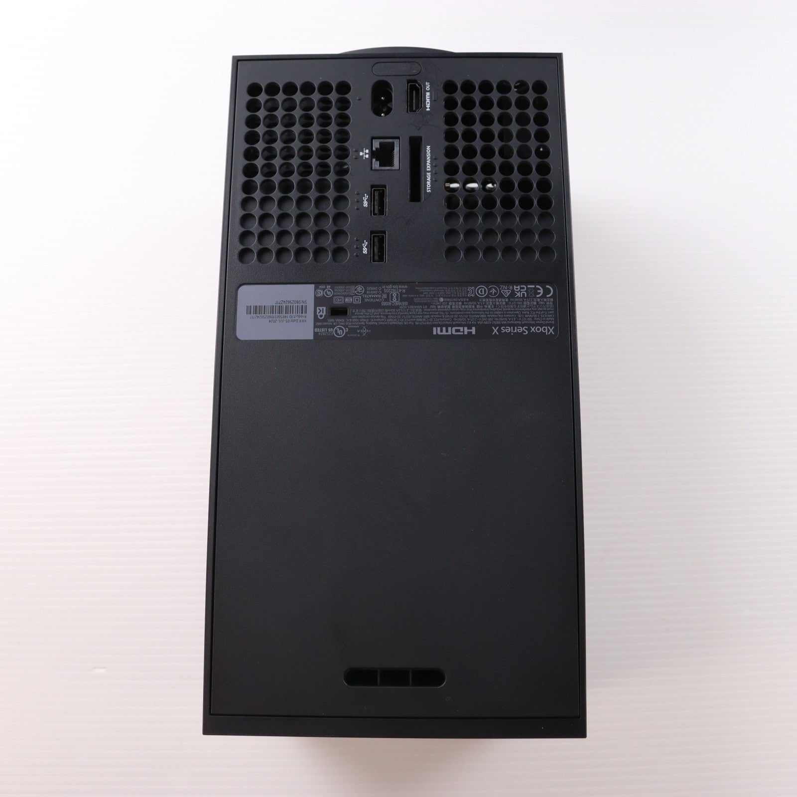 【中古即納】[XboxX/S] (本体) Xbox Series X 1TB 日本マイクロソフト(RRT-00015)(20201110)
