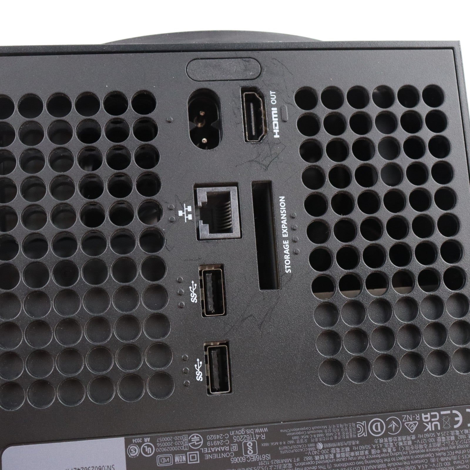 【中古即納】[XboxX/S] (本体) Xbox Series X 1TB 日本マイクロソフト(RRT-00015)(20201110)