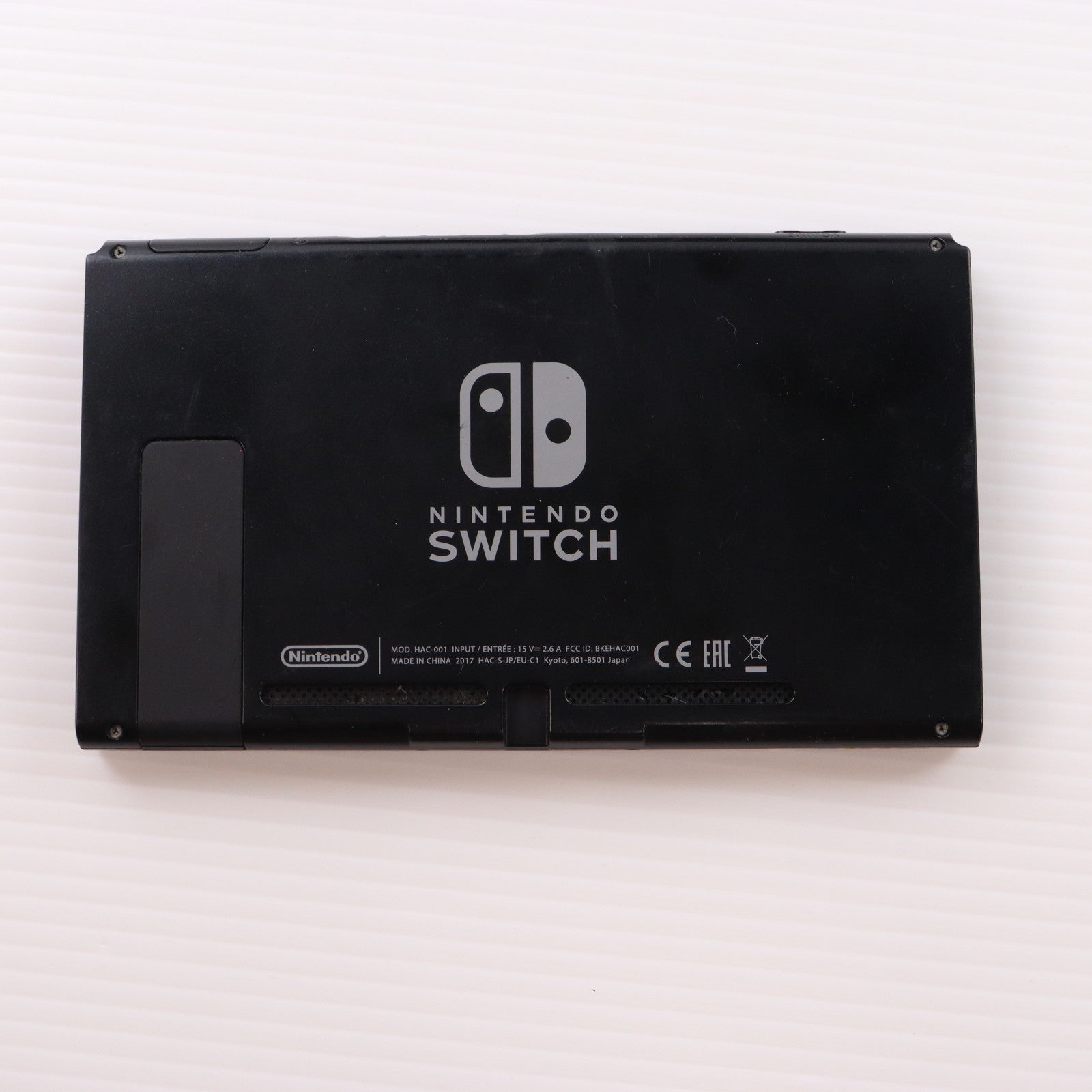 【中古即納】[Switch] (本体) Nintendo Switch(ニンテンドースイッチ) Joy-Con(L) ネオンブルー/R ネオンレッド 任天堂(HAC-S-KABAA)(20170303)