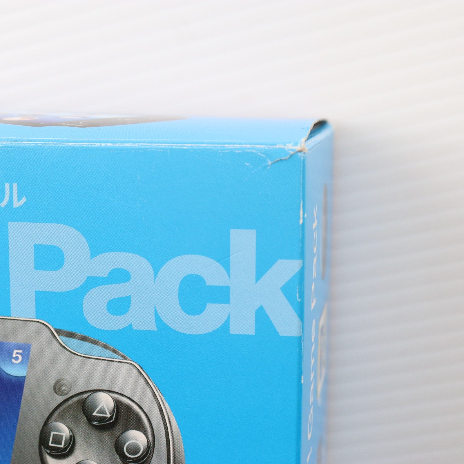 【中古即納】[PSVita] (本体) PlayStation Vita(プレイステーション ヴィータ) 3G/Wi-Fiモデル Play!Game Pack(プレイゲームパック) SCE(PCHJ-10012)(20131031)