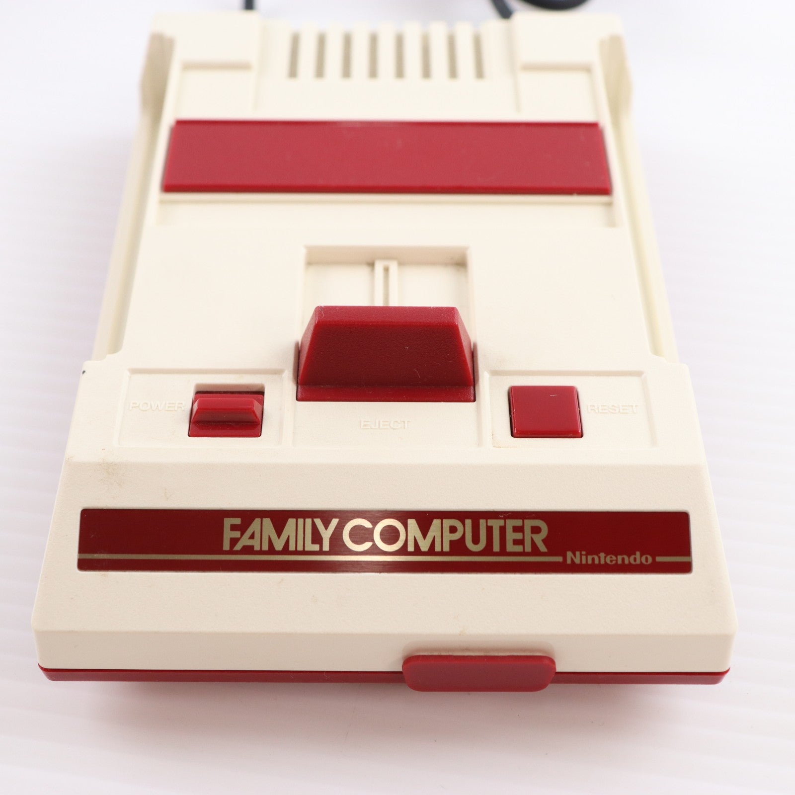 【中古即納】[FC] (本体) ニンテンドークラシックミニ ファミリーコンピュータ 任天堂(CLV-S-HVCC)(20161110)