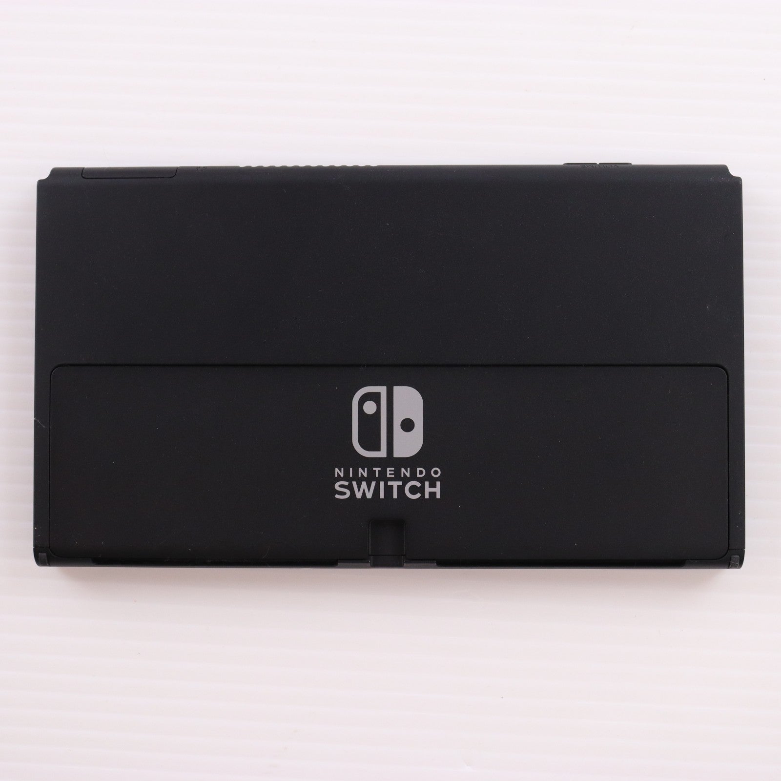 【中古即納】[Switch] (本体) Nintendo Switch(ニンテンドースイッチ) 有機ELモデル Joy-Con(L)/(R) ホワイト 任天堂(HEG-S-KAAAA)(20211008)