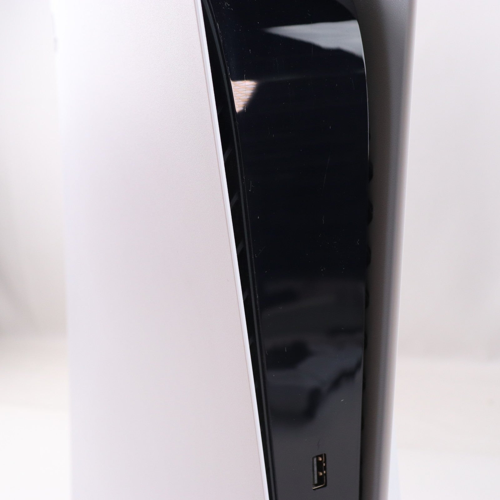 【中古即納】[PS5] (本体) PlayStation 5(プレイステーション5) SIE(CFI-1100A01)(20210824)