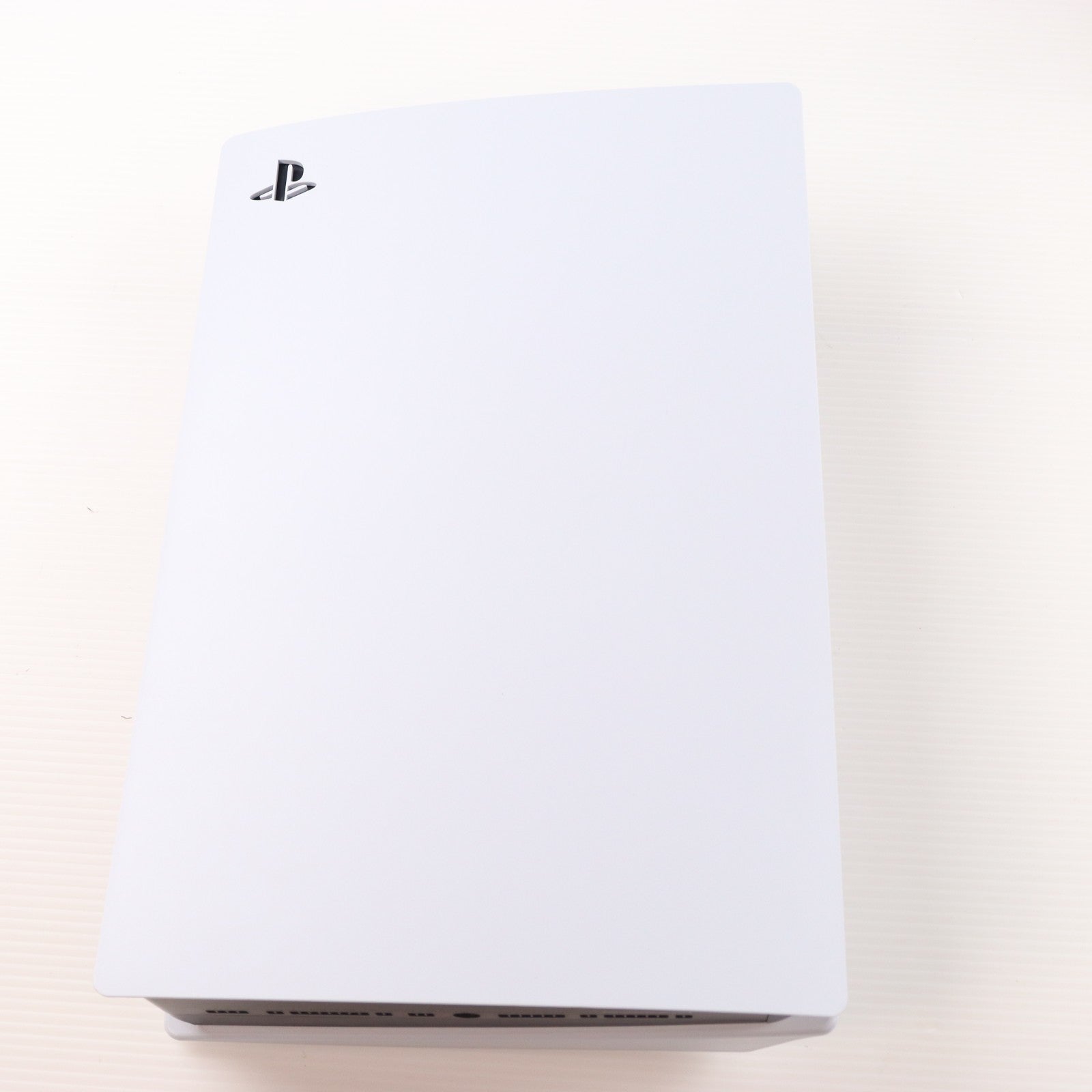 【中古即納】[PS5] (本体) PlayStation 5(プレイステーション5) SIE(CFI-1200A01)(20220915)