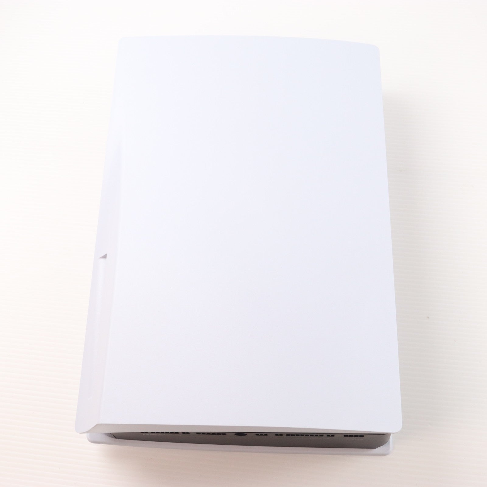 【中古即納】[PS5] (本体) PlayStation 5(プレイステーション5) SIE(CFI-1200A01)(20220915)
